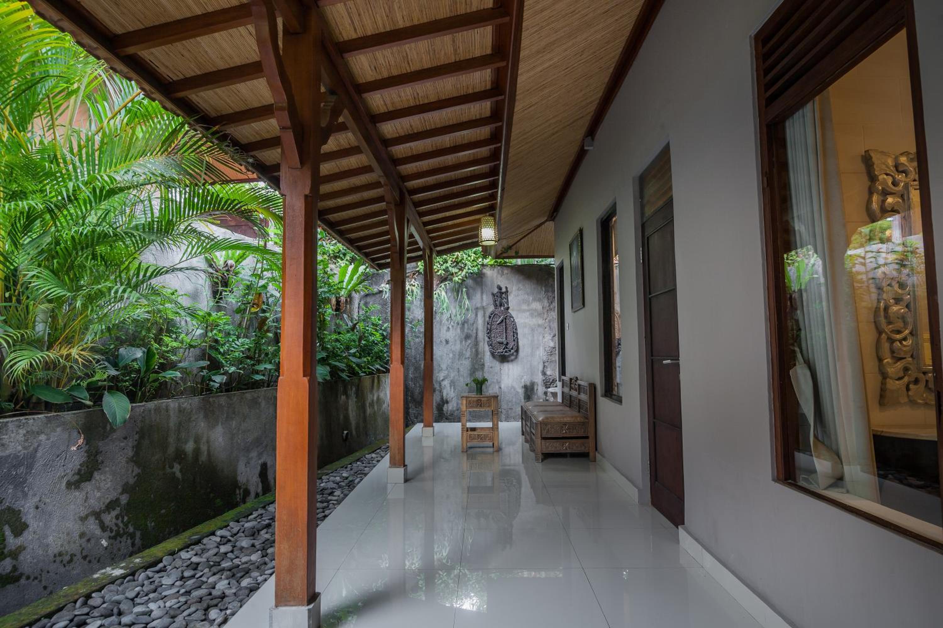 Deluxe Room with Garden View - Photo 5