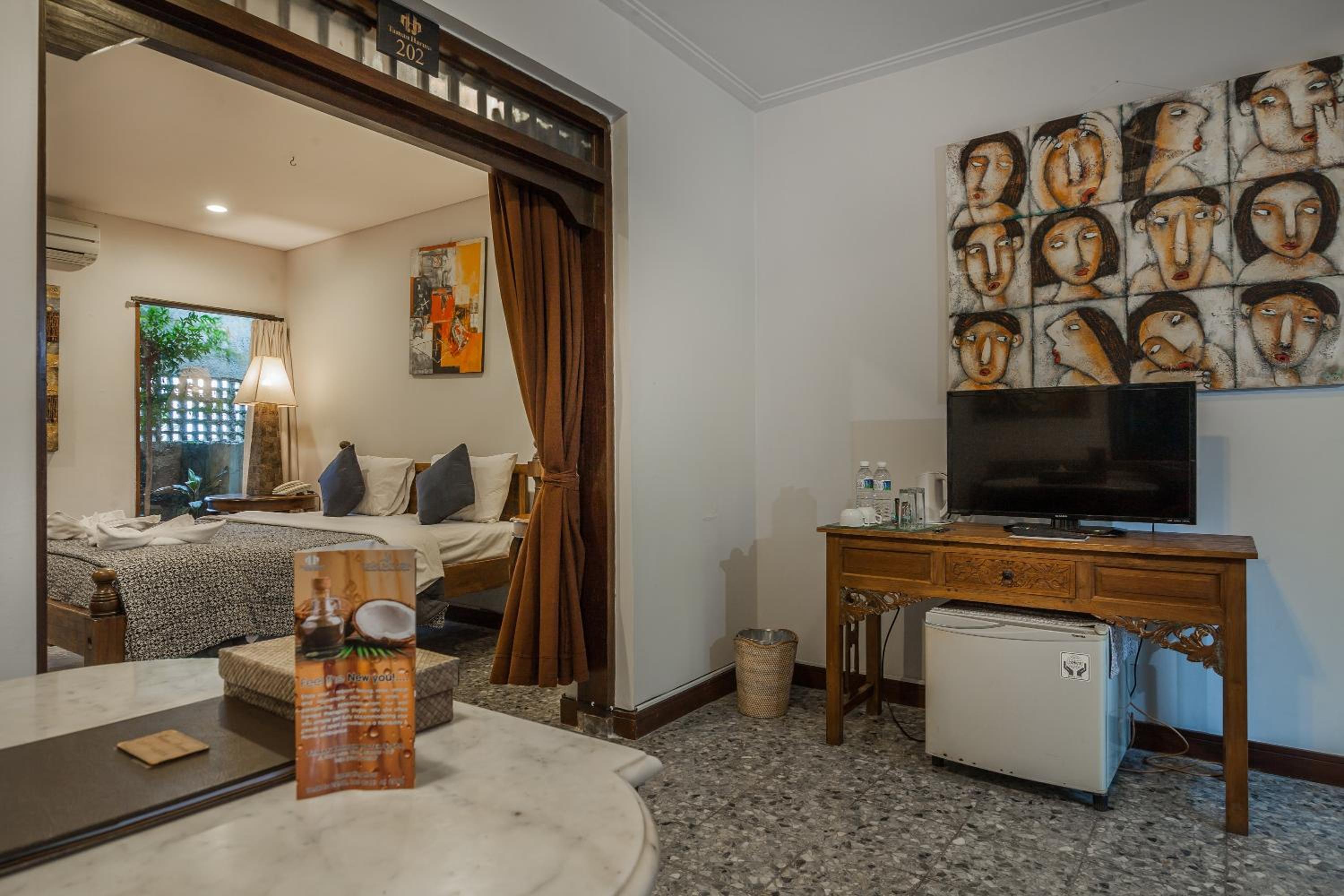 Deluxe Room with Garden View - Photo 1
