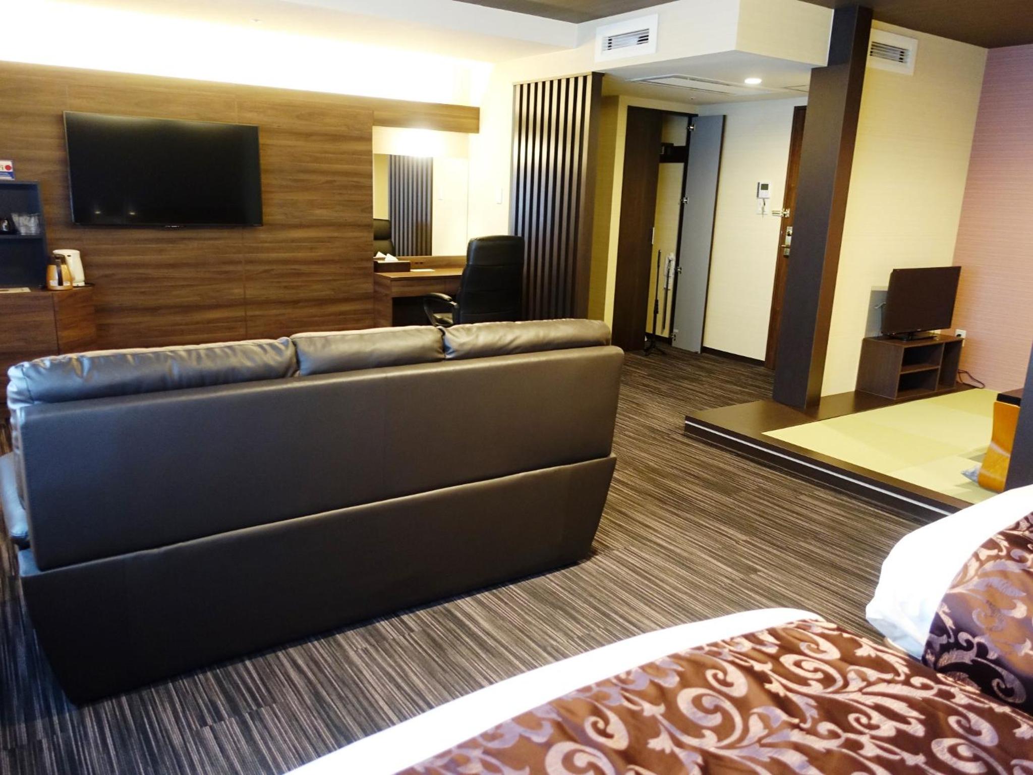 Superior Quadruple Room with Tatami Area - Non-Smoking - Photo 4