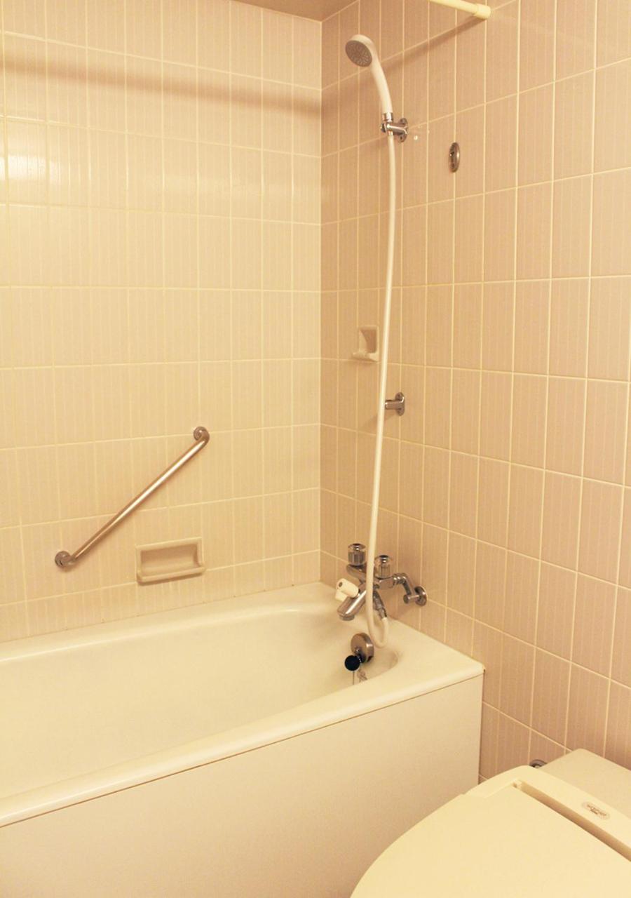 Standard Twin Room with Bayside View - Smoking - Photo 6