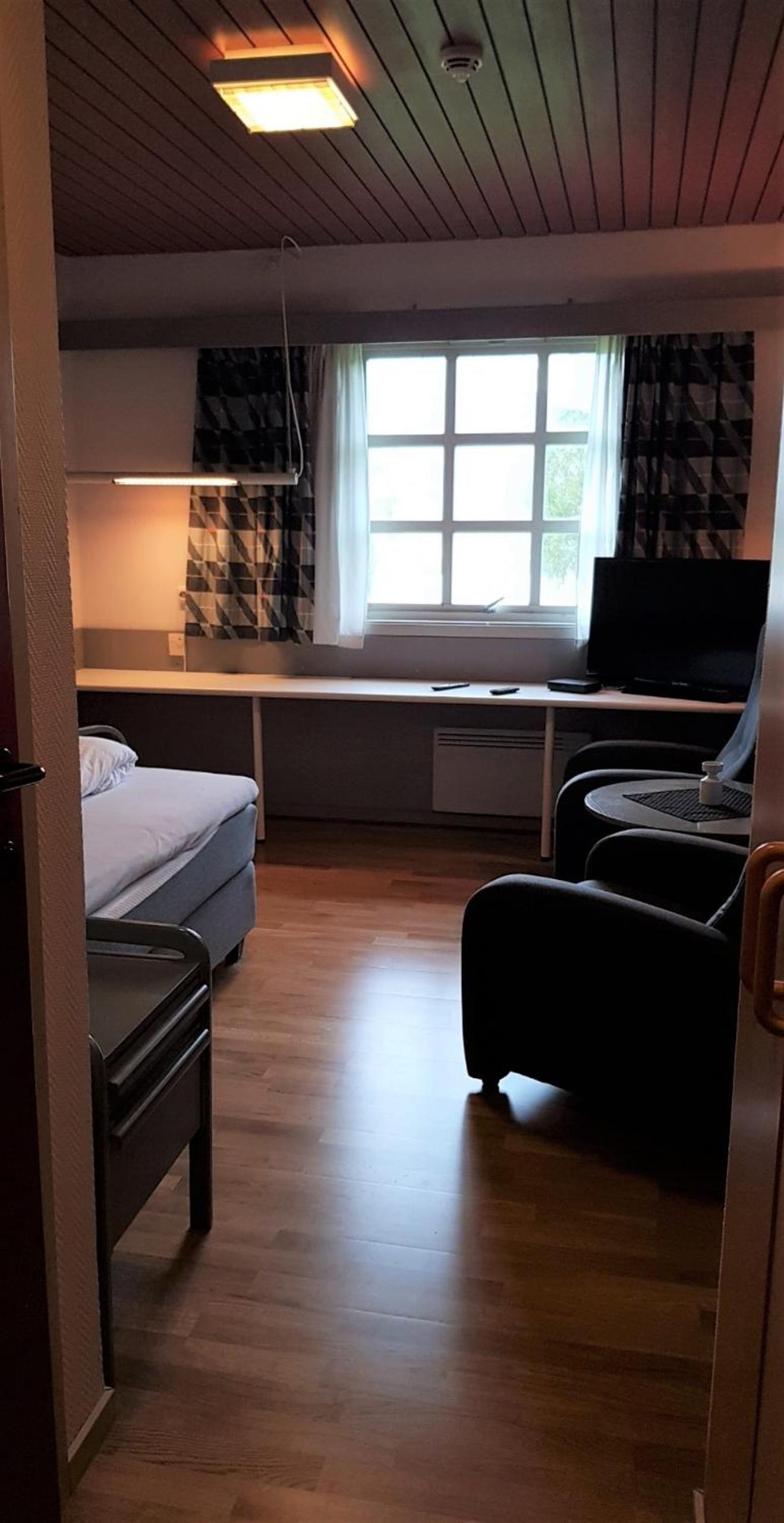 Double Room With Private Bathroom