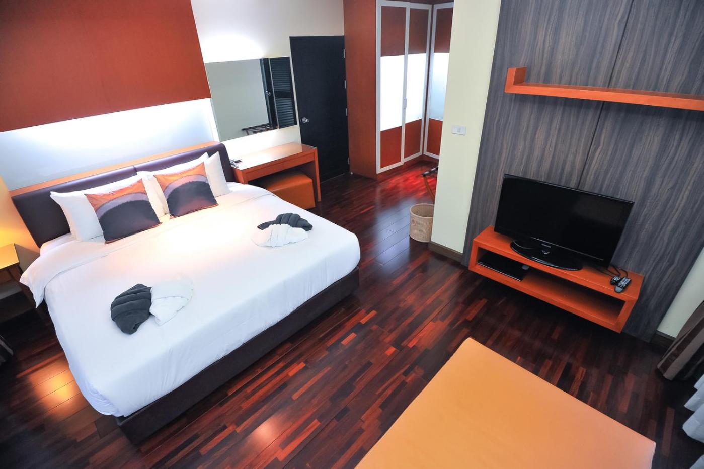 Junior Suite with Balcony photo 1