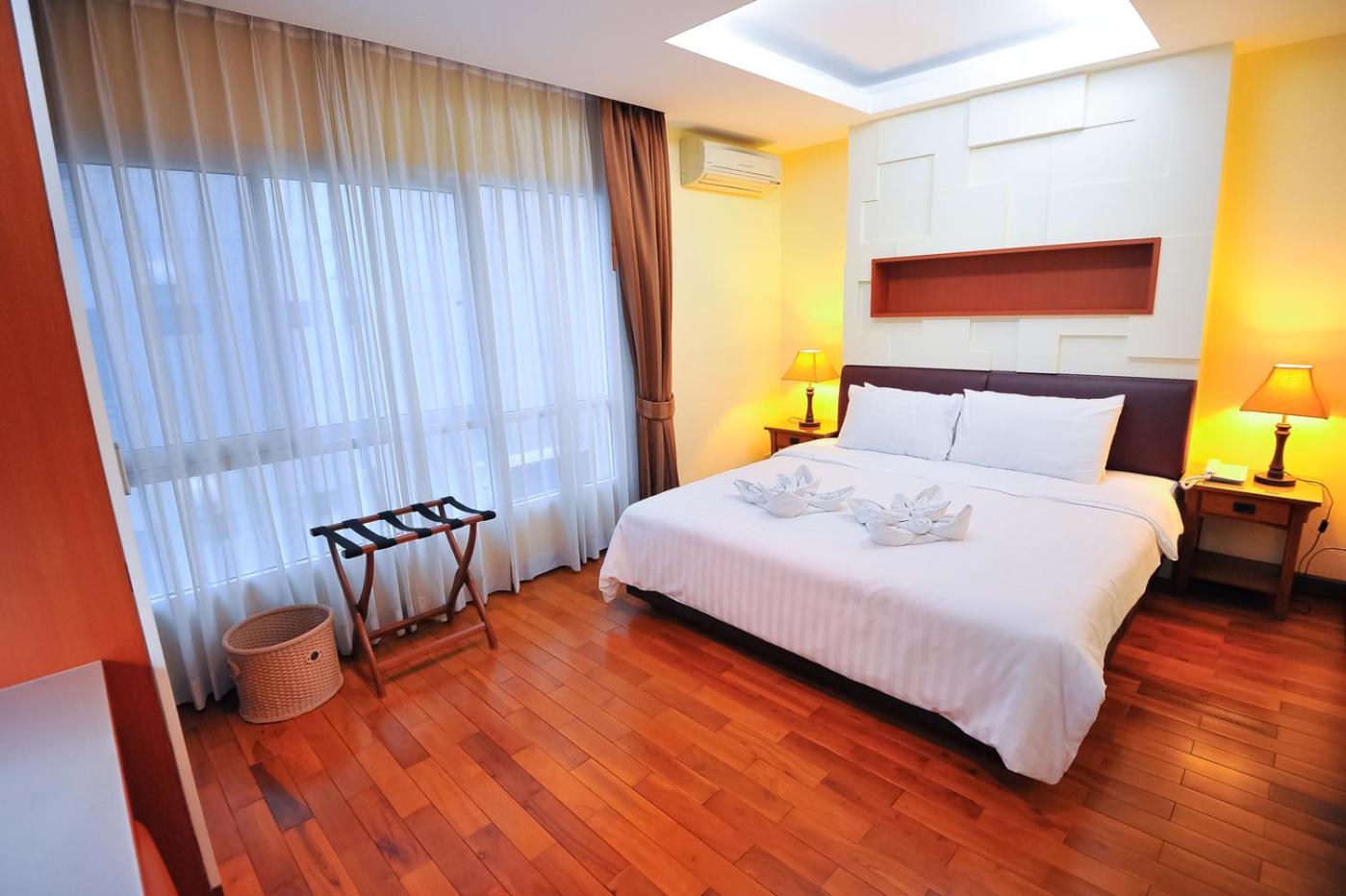 Junior Suite with Balcony photo 2