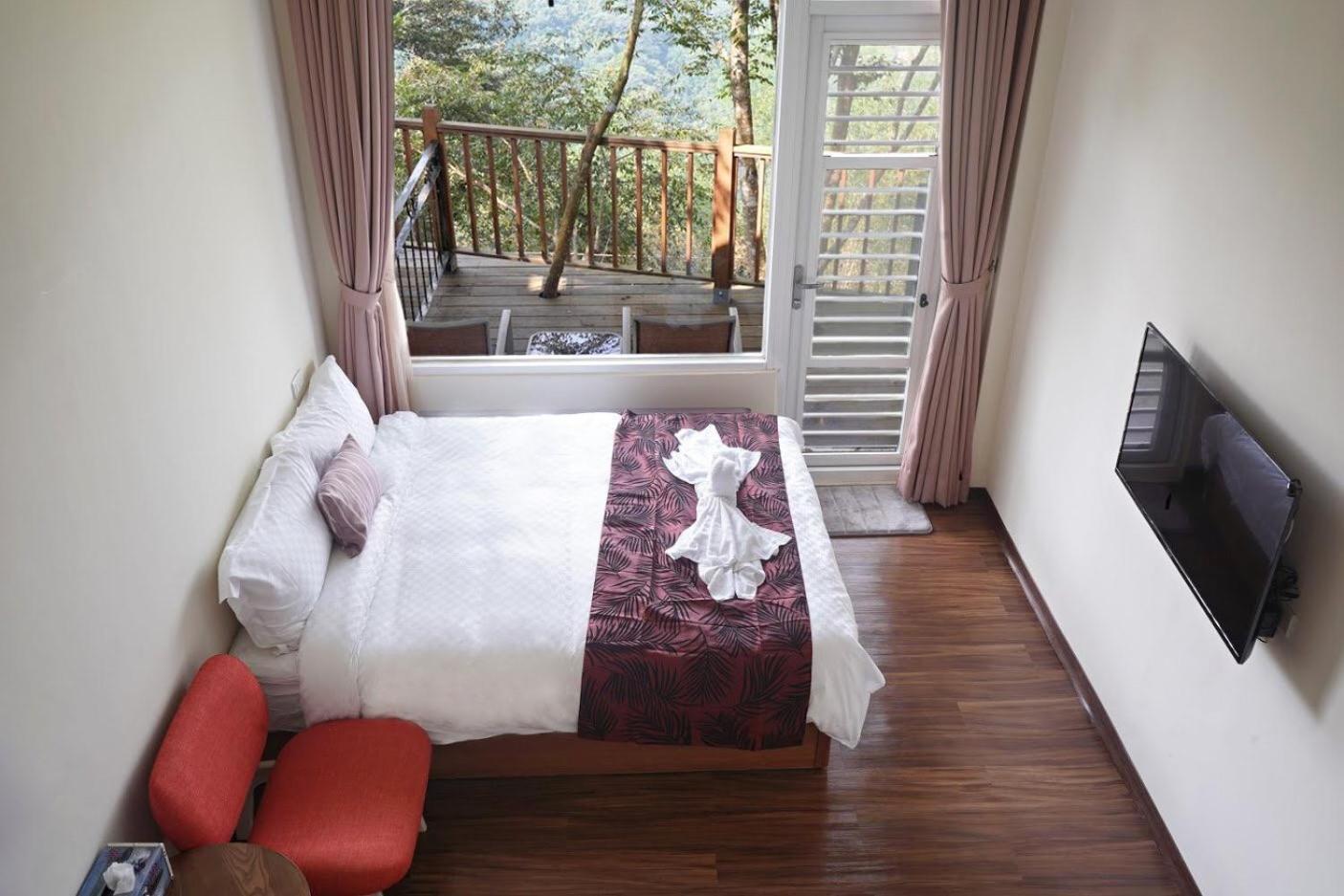 Family Room with Terrace photo 2