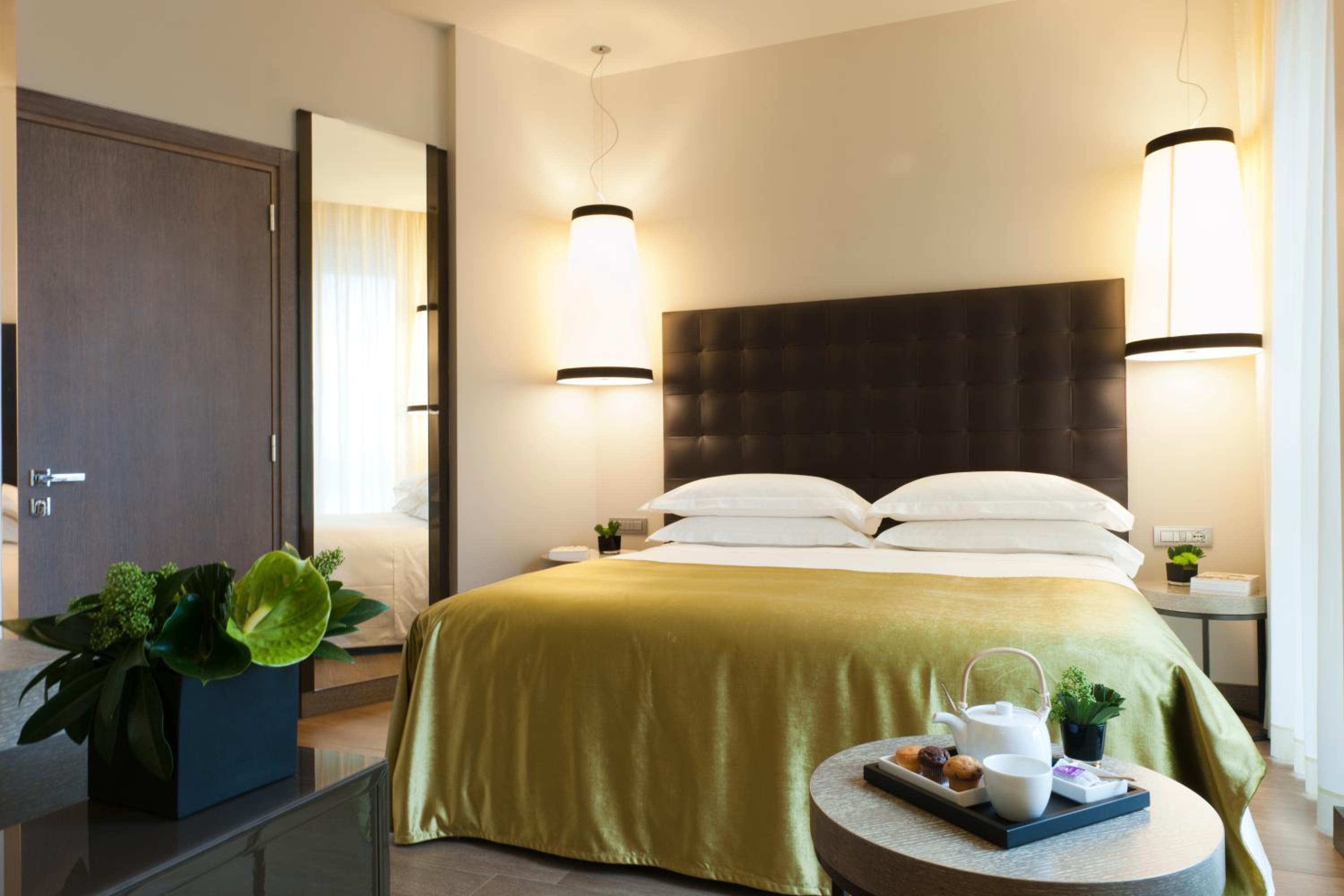 Deluxe Double or Twin Room with View