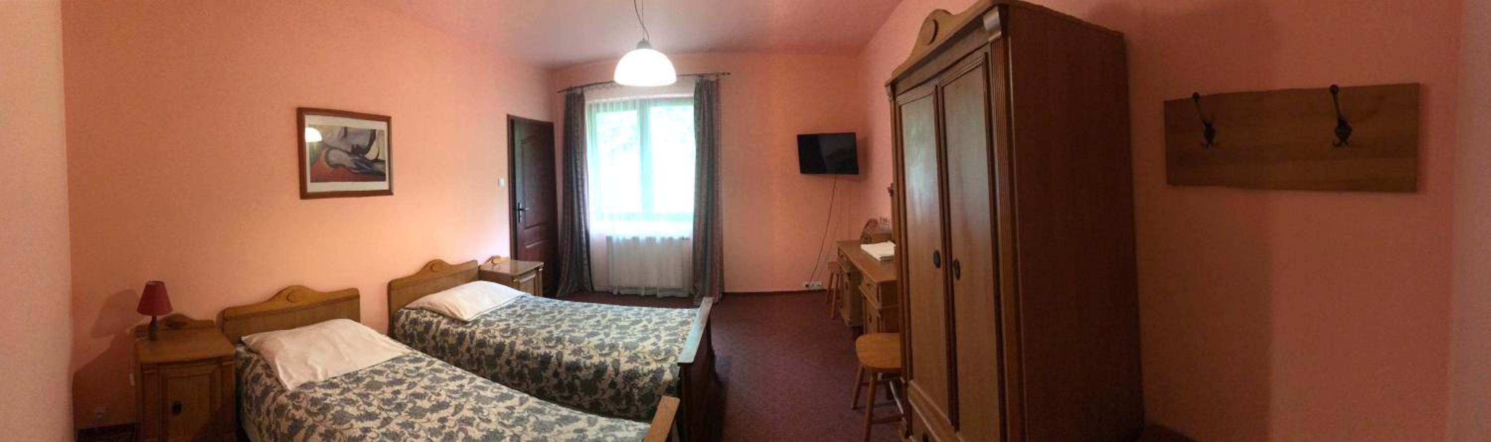 Twin Room - Photo 1