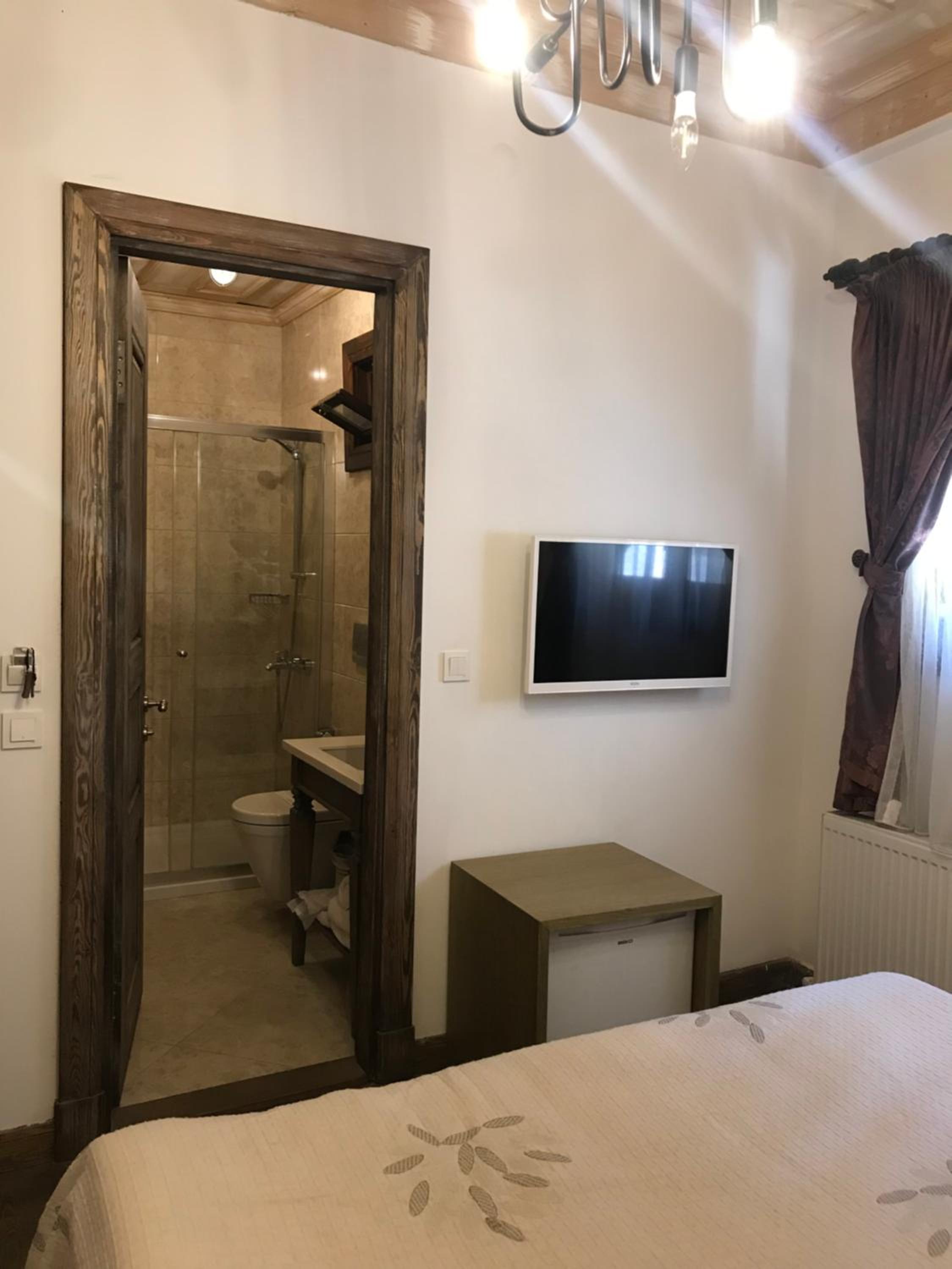 Economy Double Room photo 2