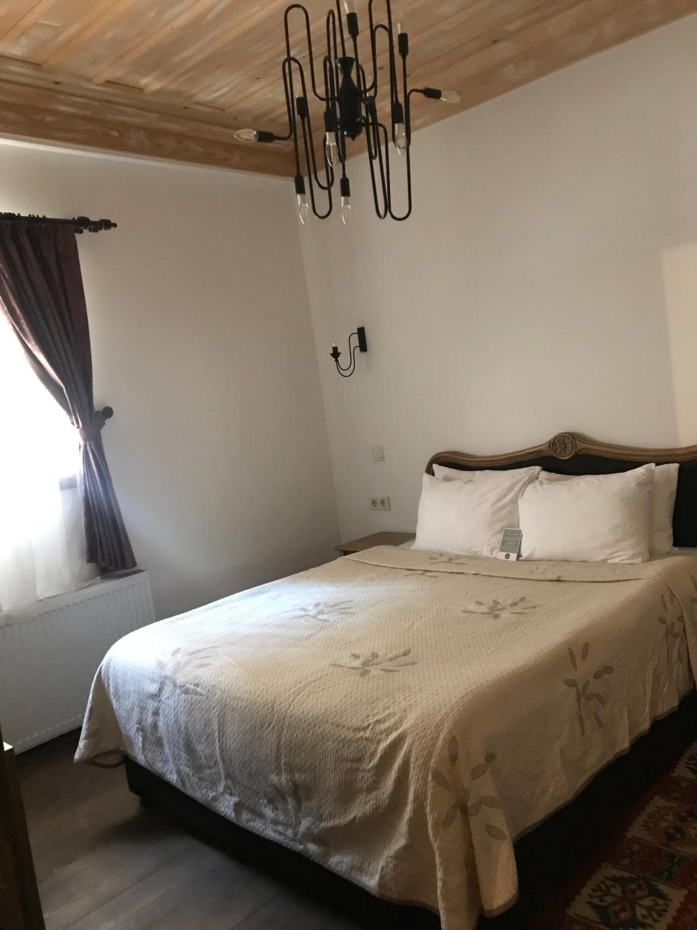 Economy Double Room photo 3