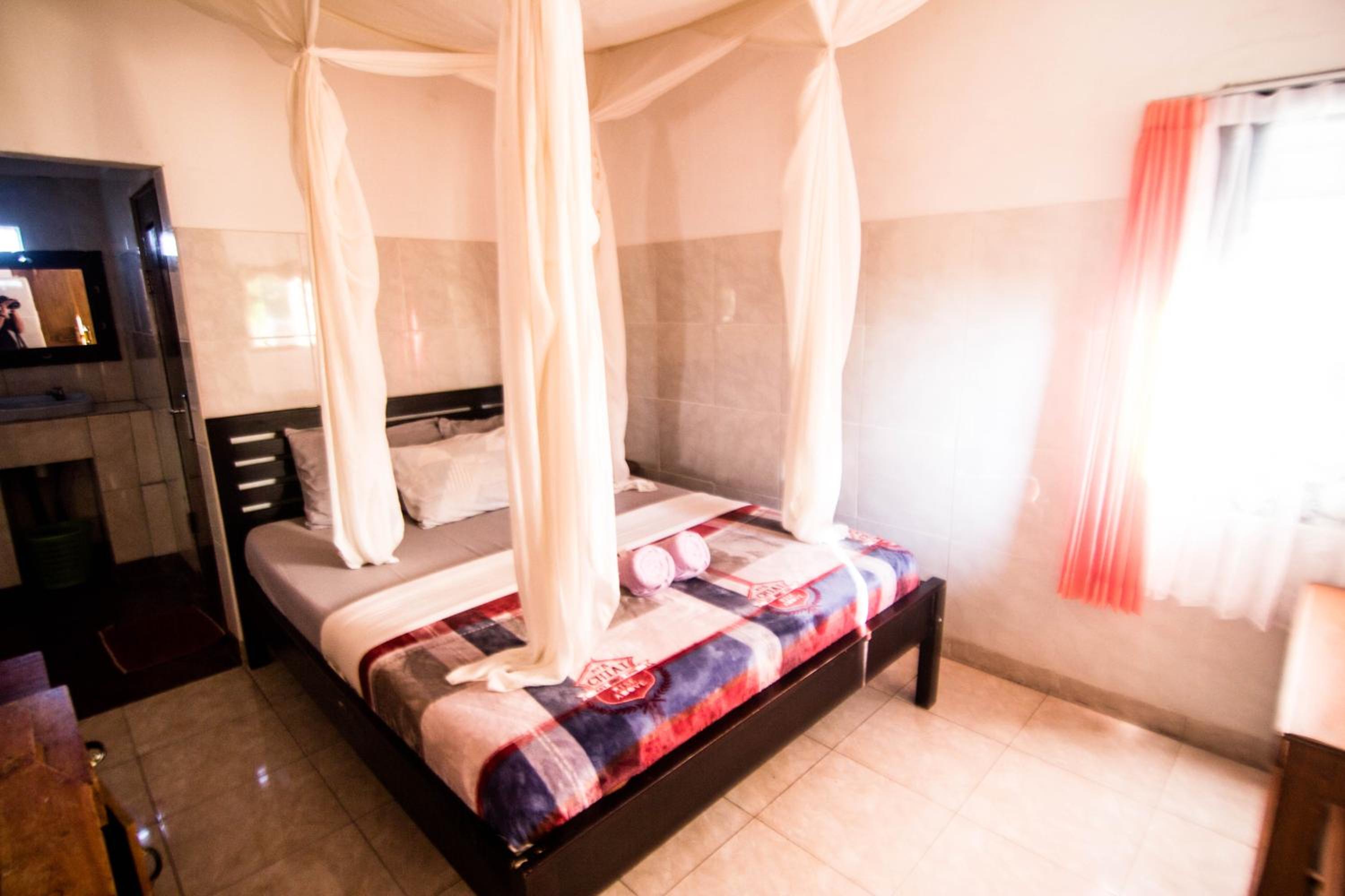 Double Room - Photo 5