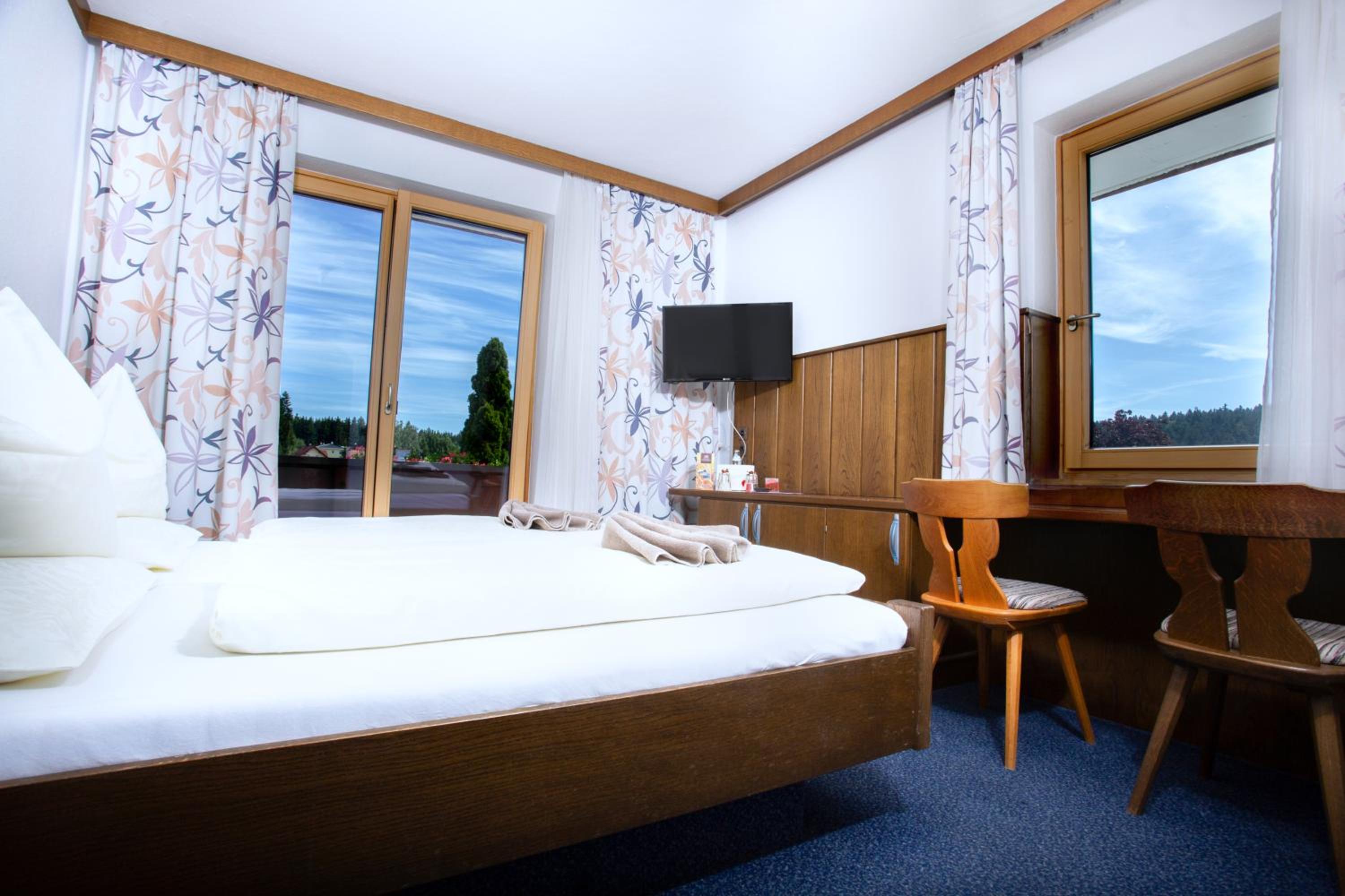 Double Room with Balcony photo 2
