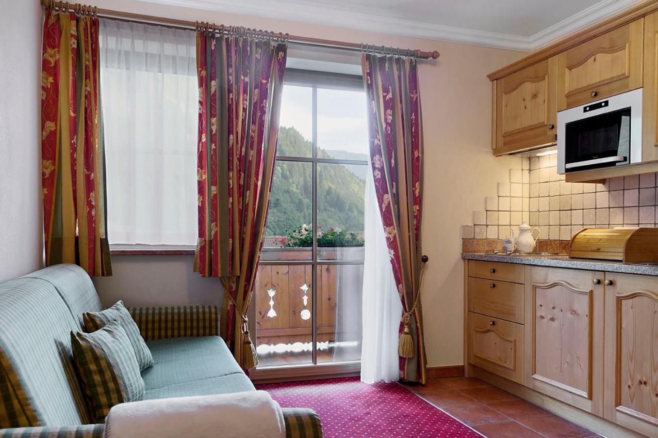Apartment with Mountain View photo 1