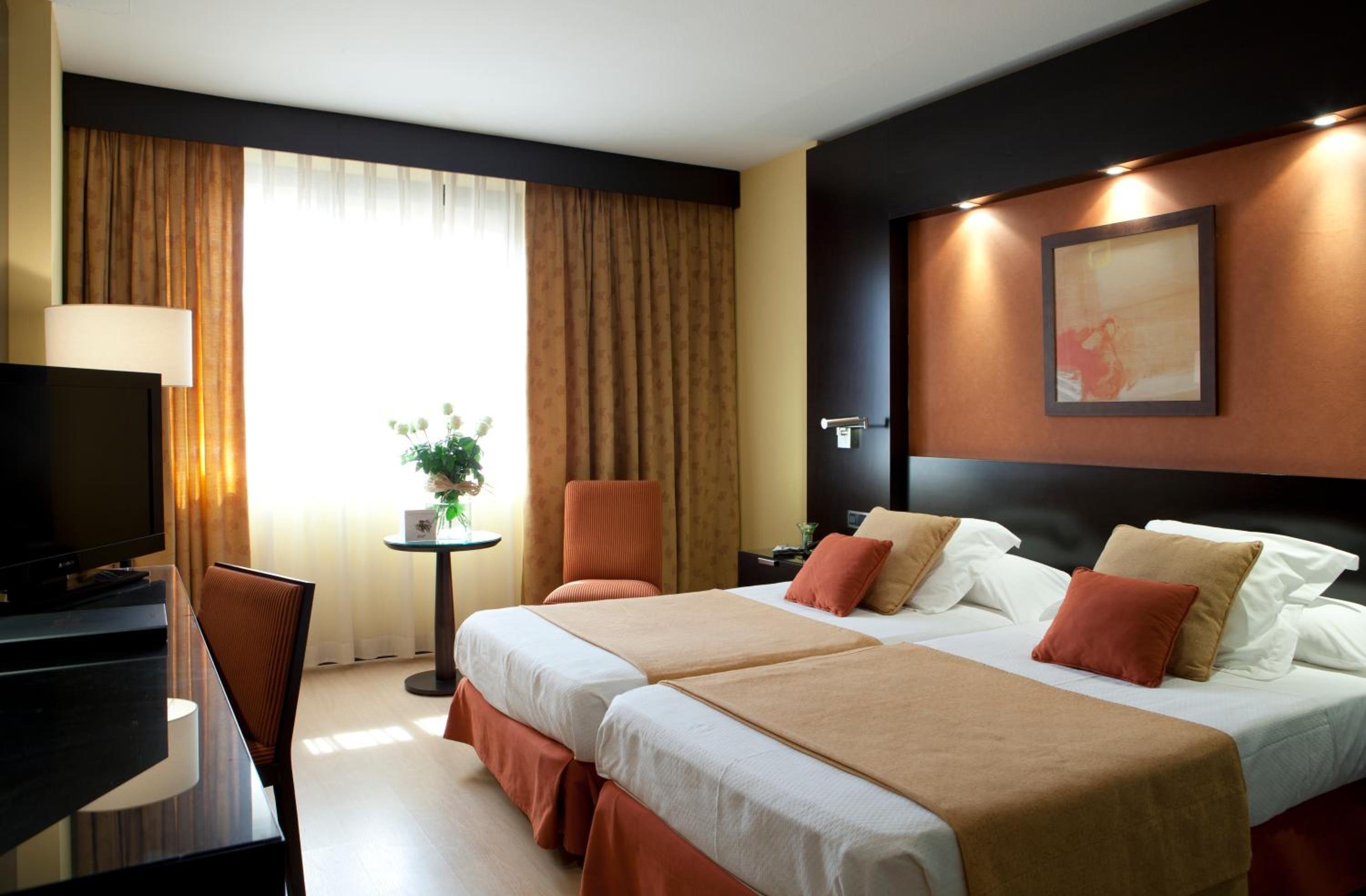 Triple Room (3 Adults) - Photo 4