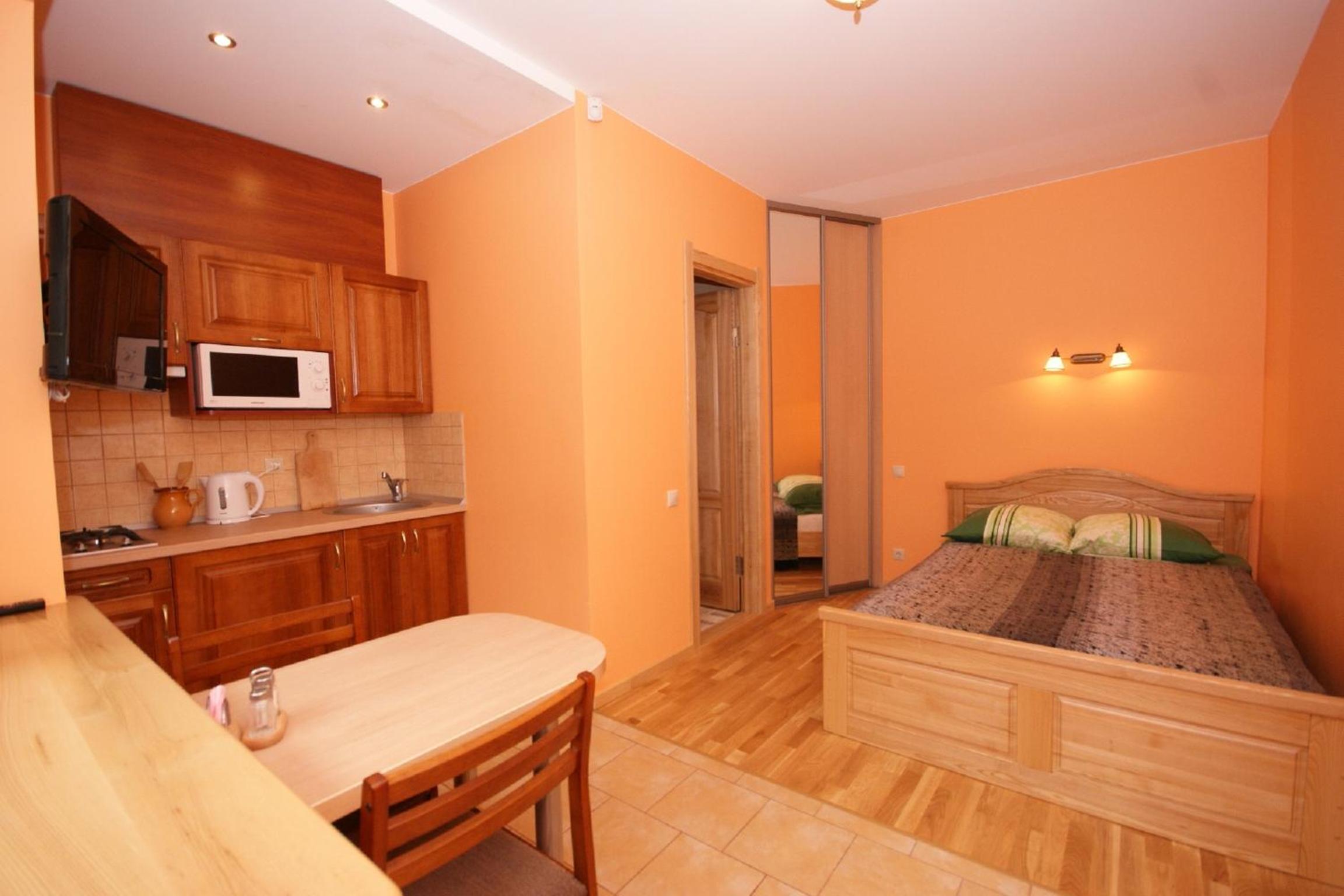 Studio Apartment (2 Adults)