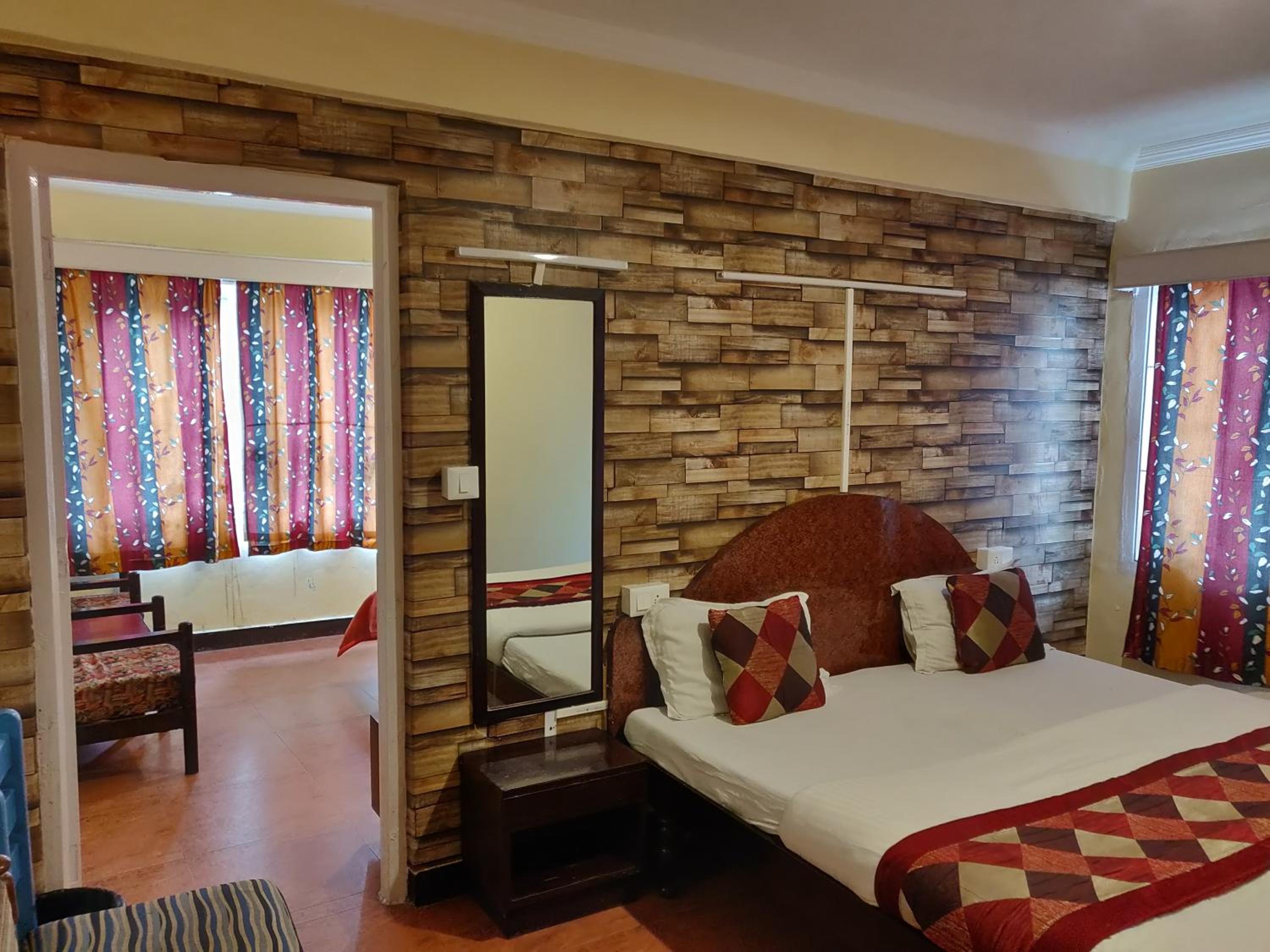Deluxe Family Suite