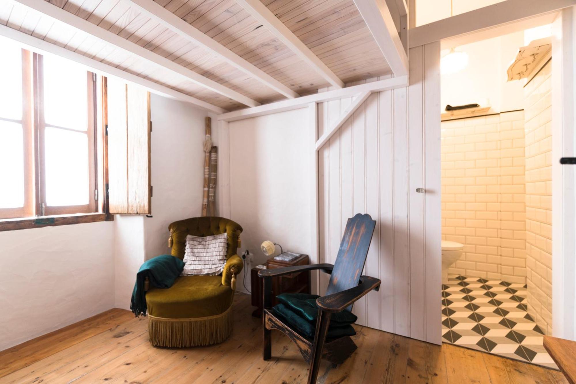 Double Room with Private Bathroom photo 3