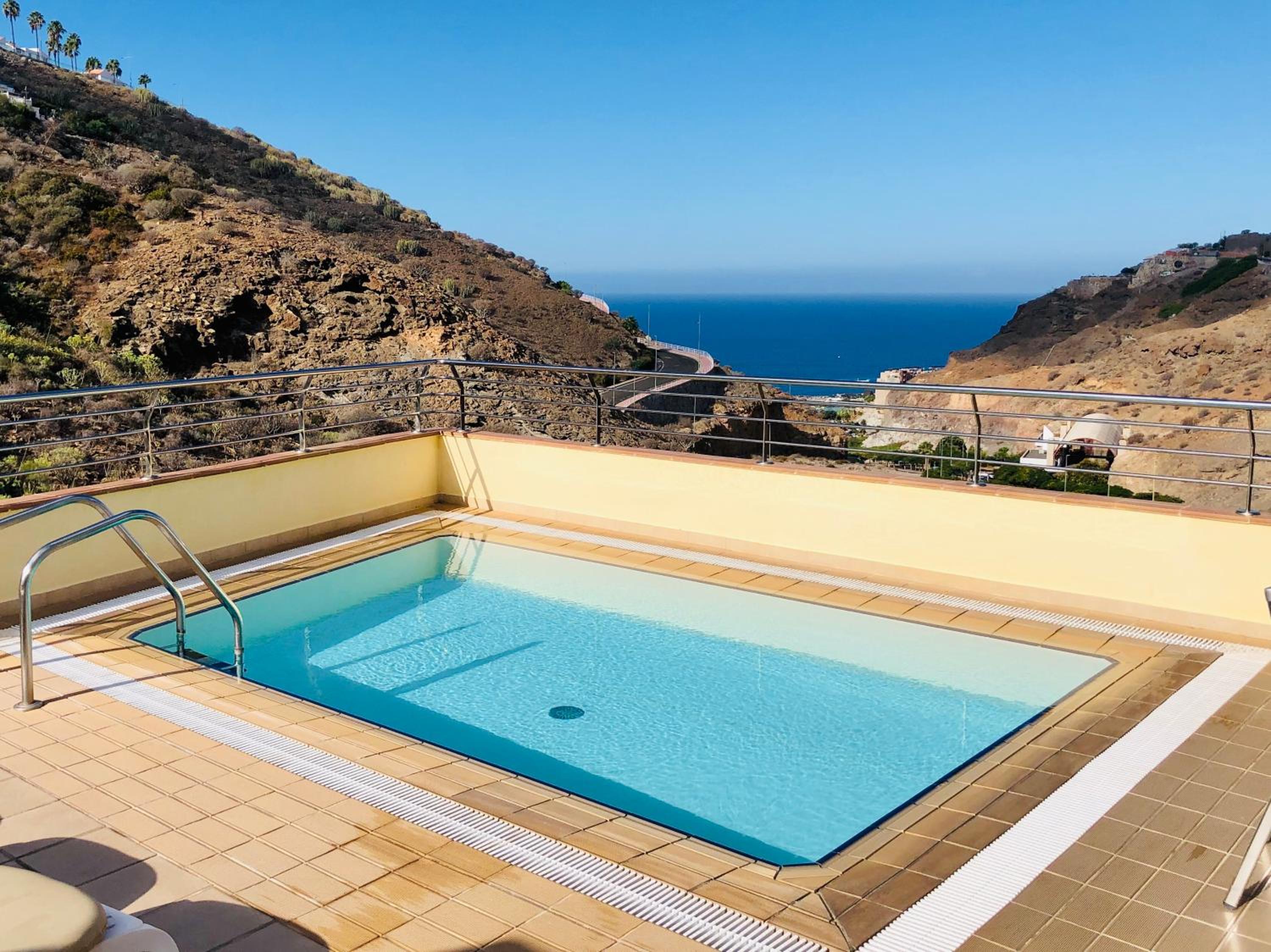 Two Bedroom Apartment With Private Swimming Pool
