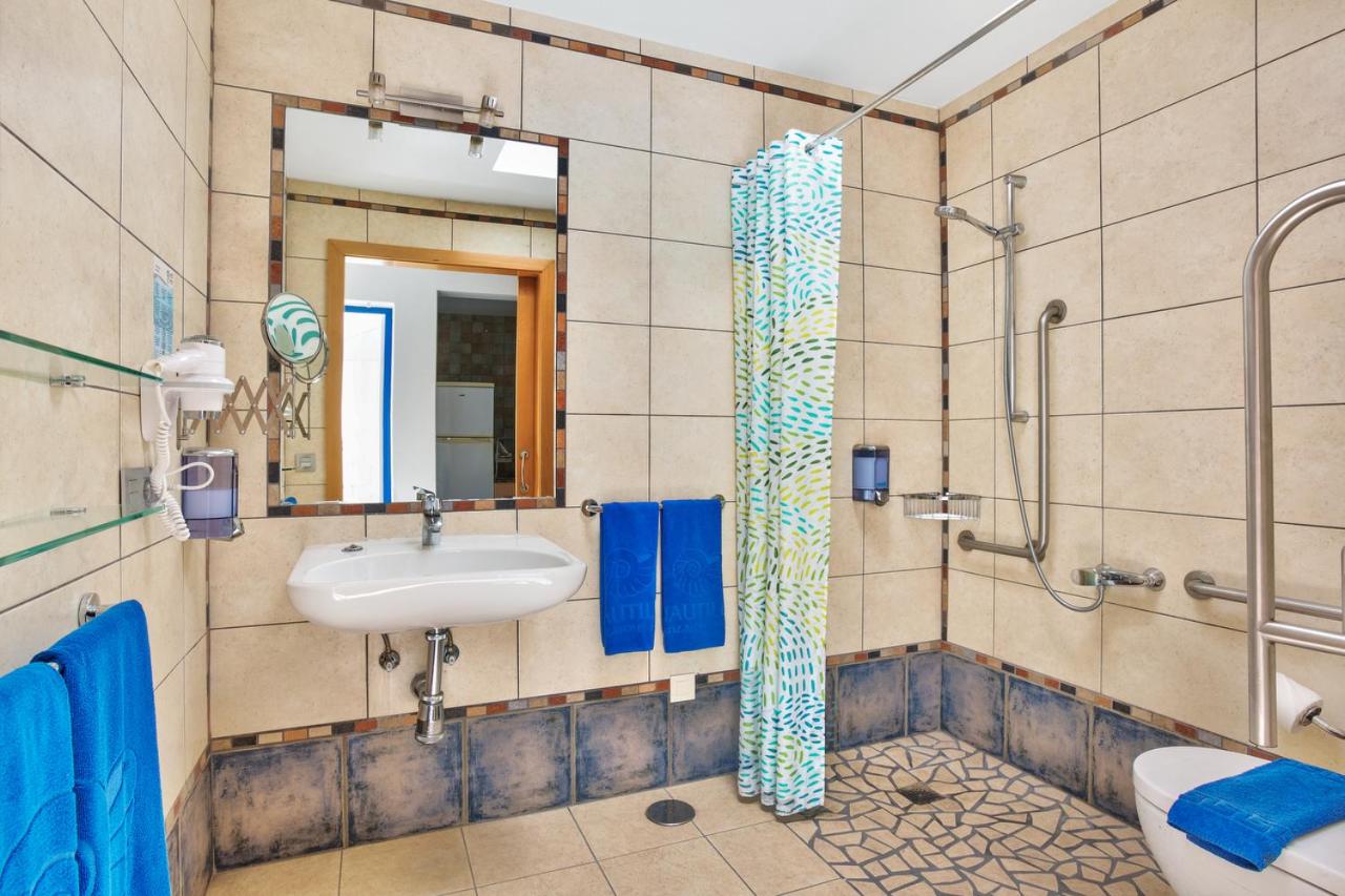 Superior One-Bedroom Apartment