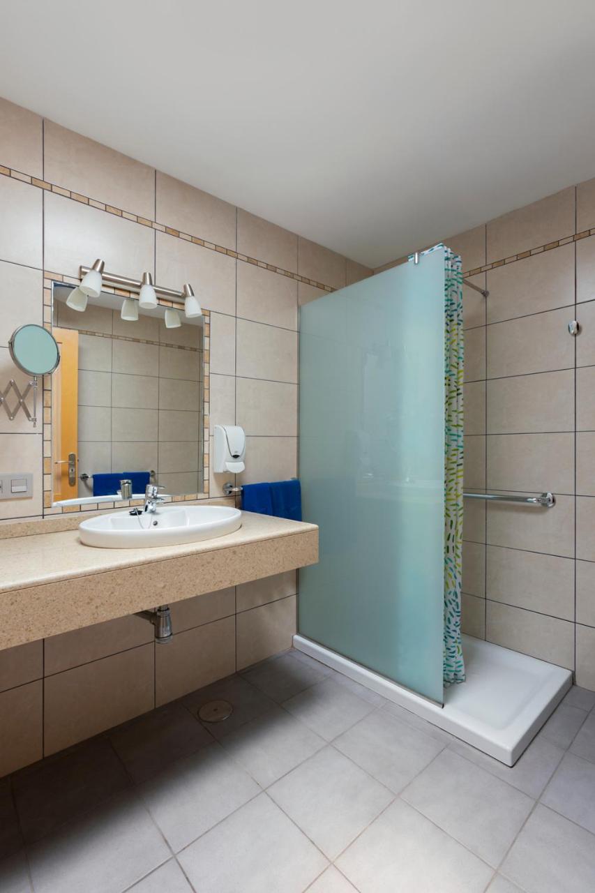 One-Bedroom Apartment (2 Adults) - Photo 3