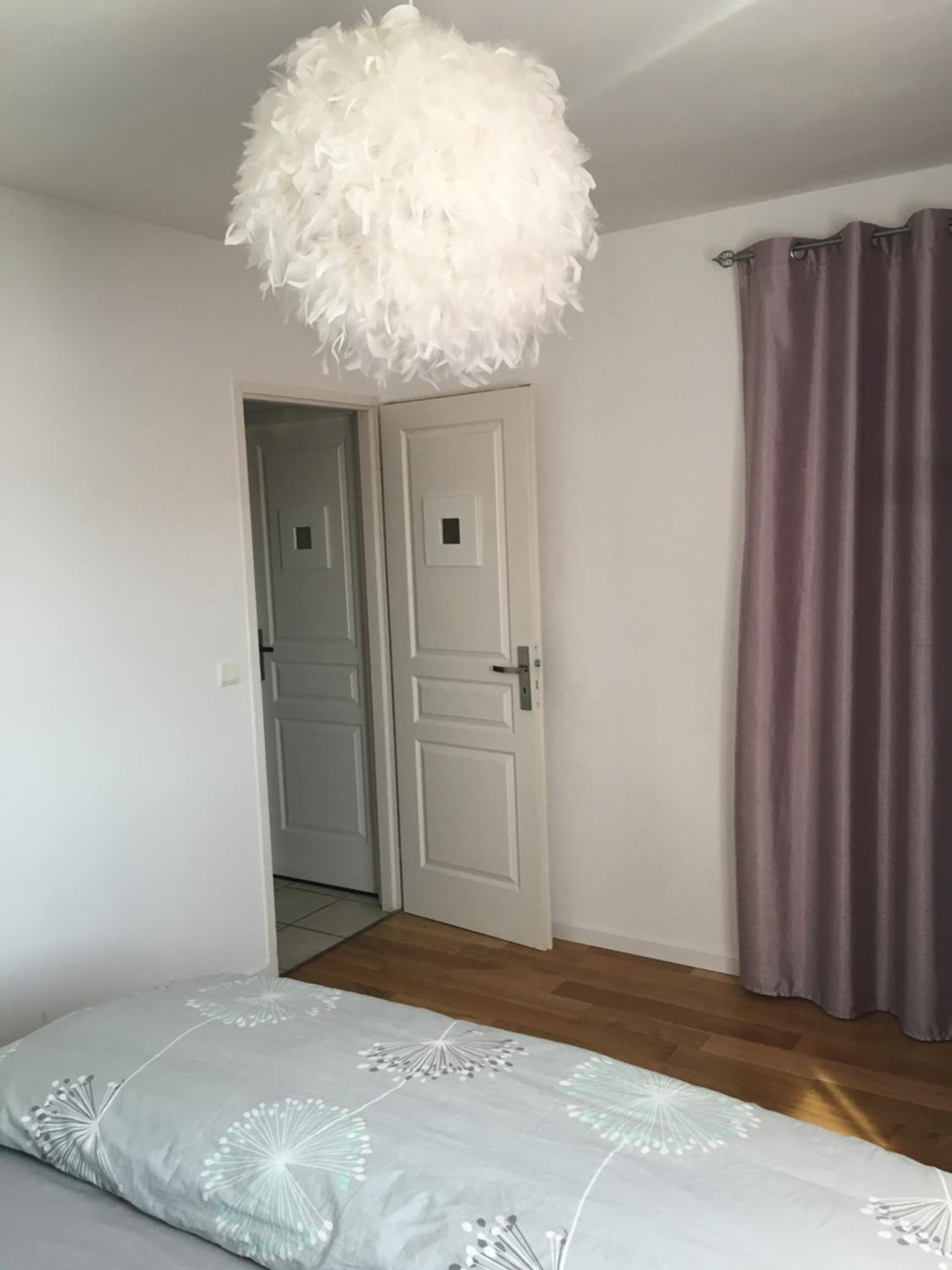 Deluxe Double Room (2 Adults + 1 Child) - Photo 4