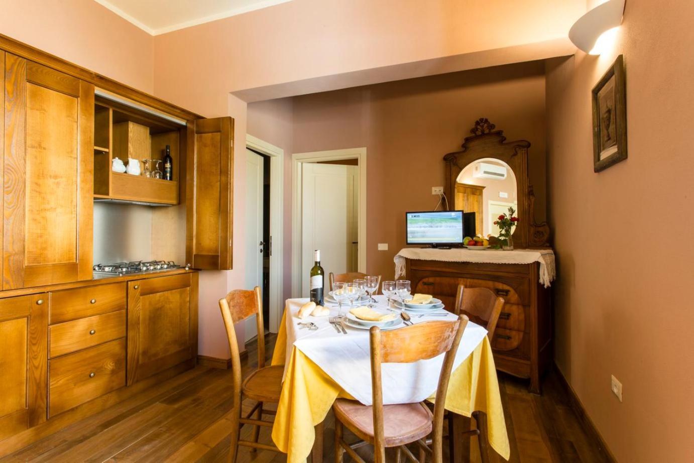 Classic Suite - Photo 30