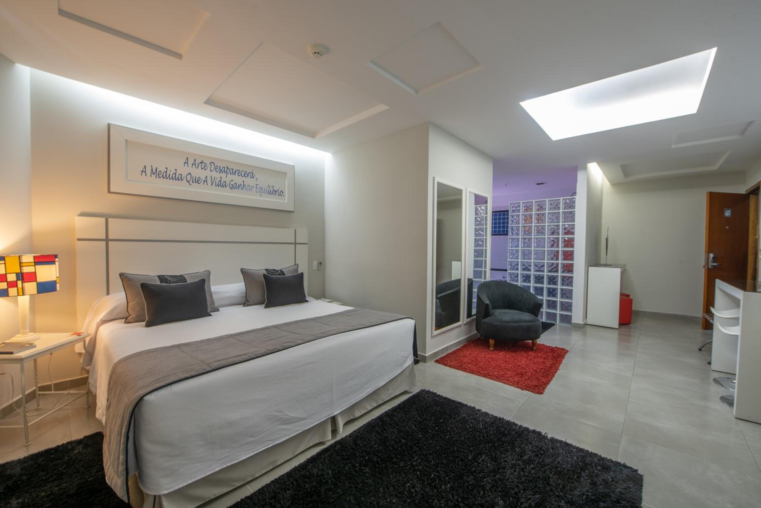 Luxury Suite with Spa Bath