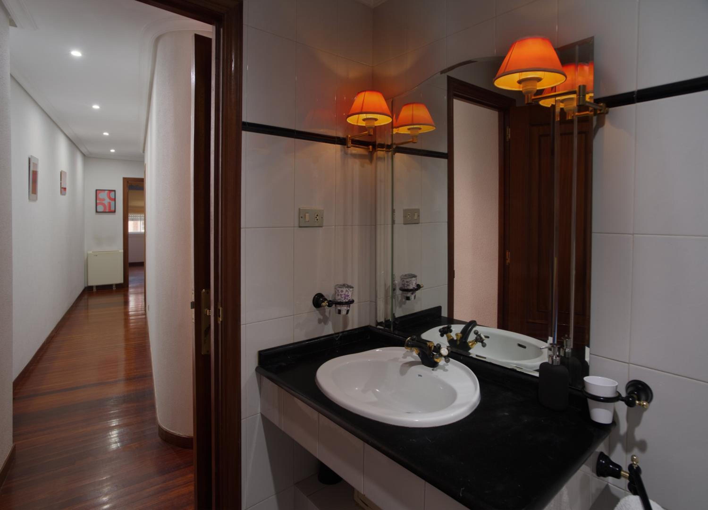 Three-Bedroom Apartment - Photo 17