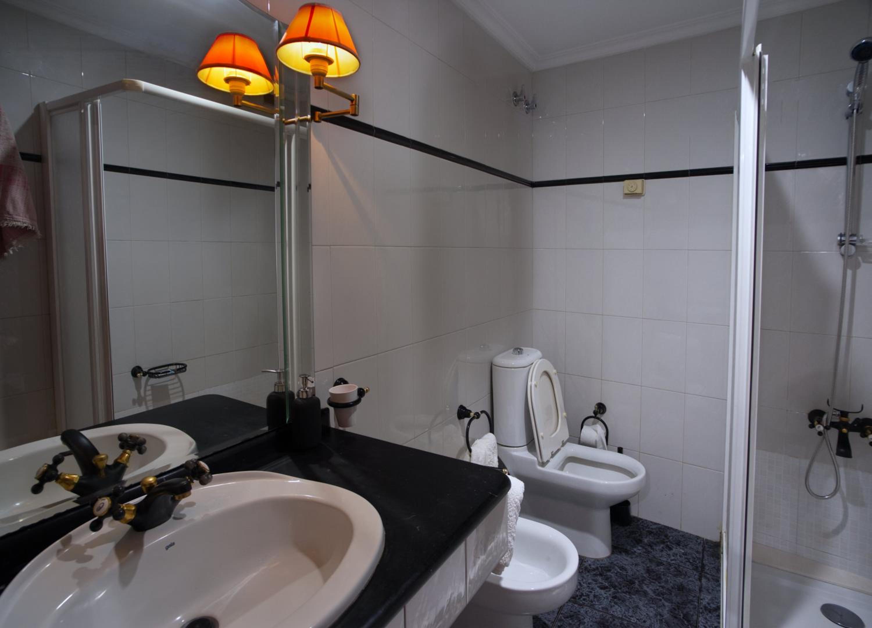 Three-Bedroom Apartment - Photo 6