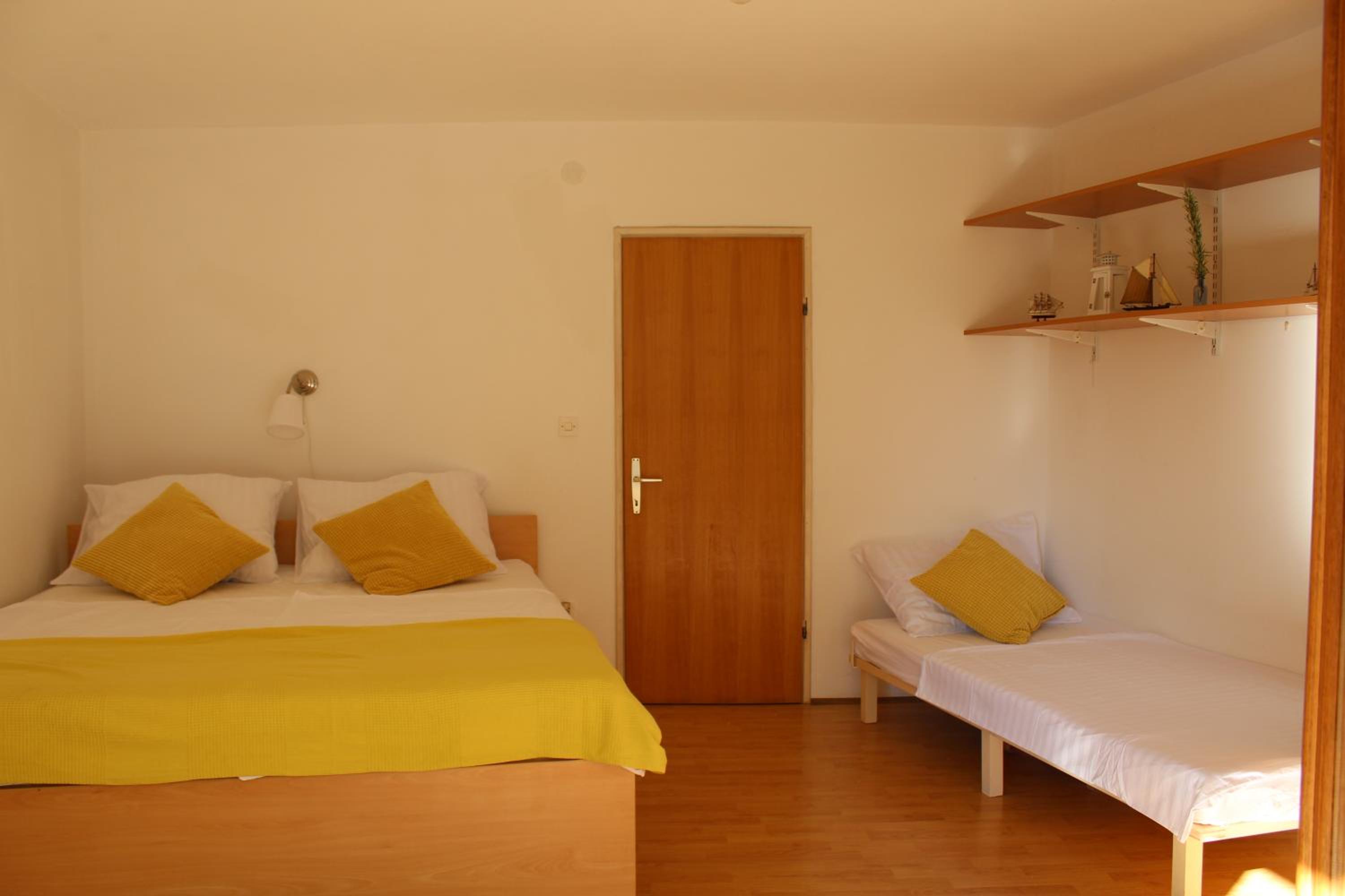 Apartment - Photo 25