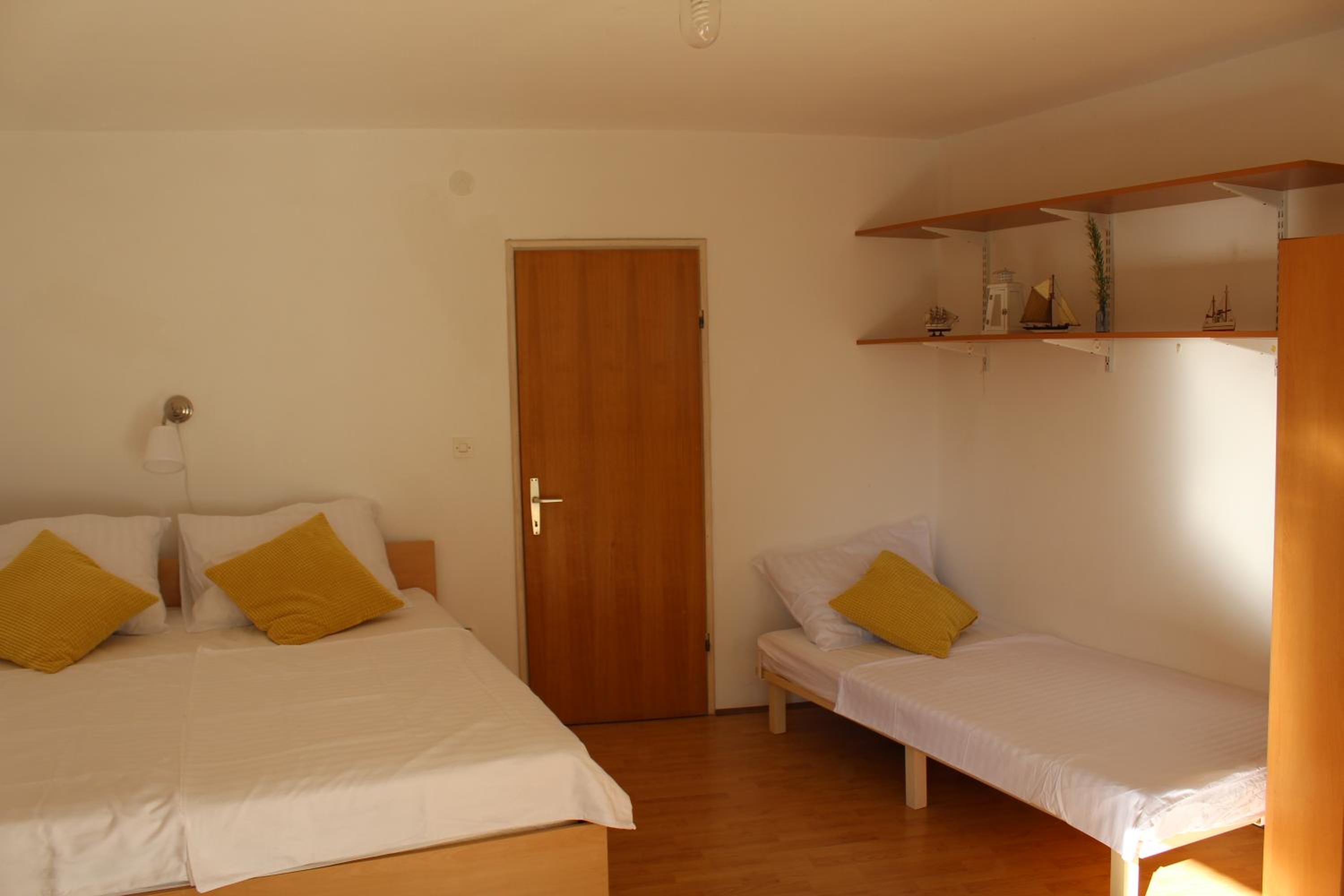 Apartment - Photo 8