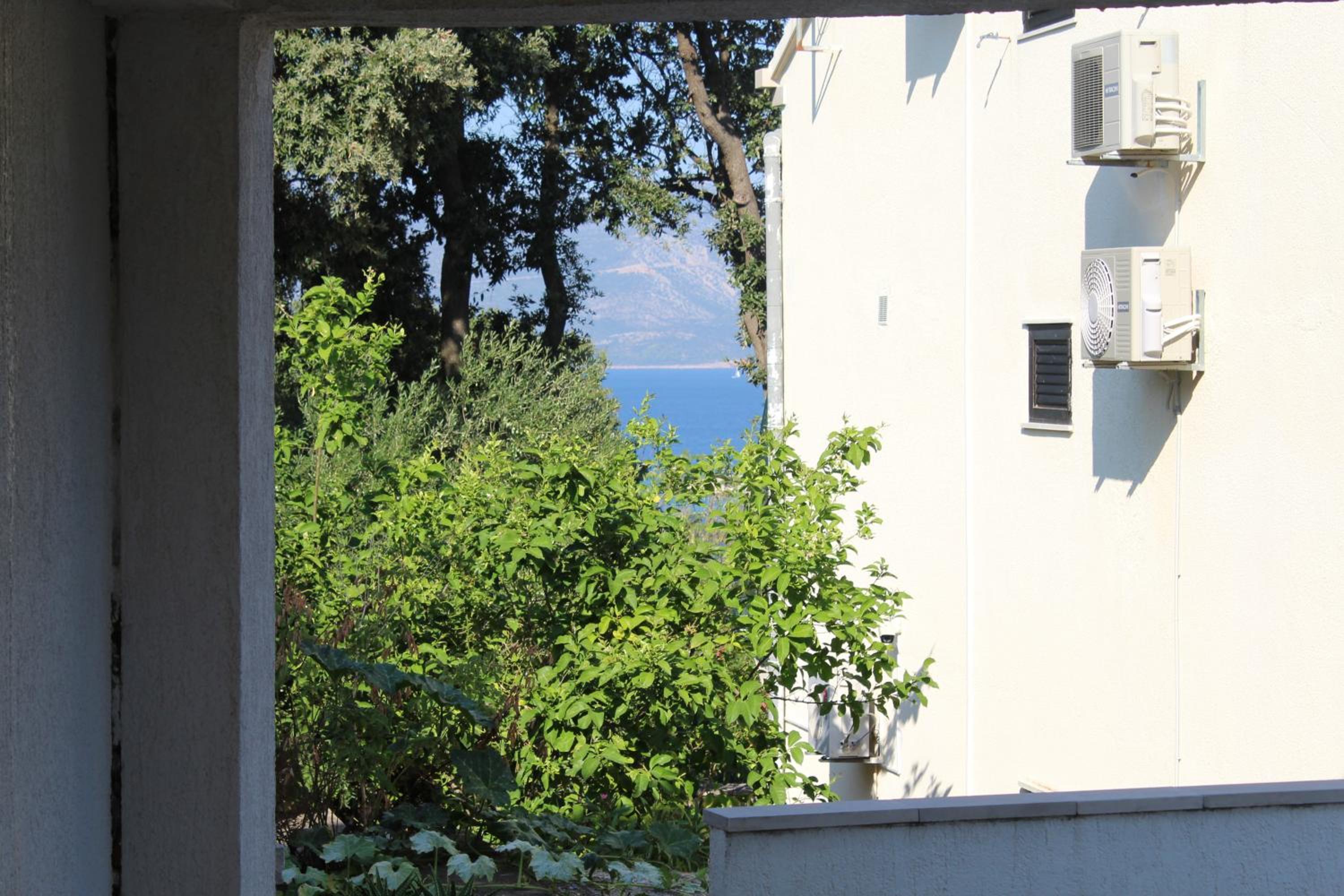 Apartment - Photo 32