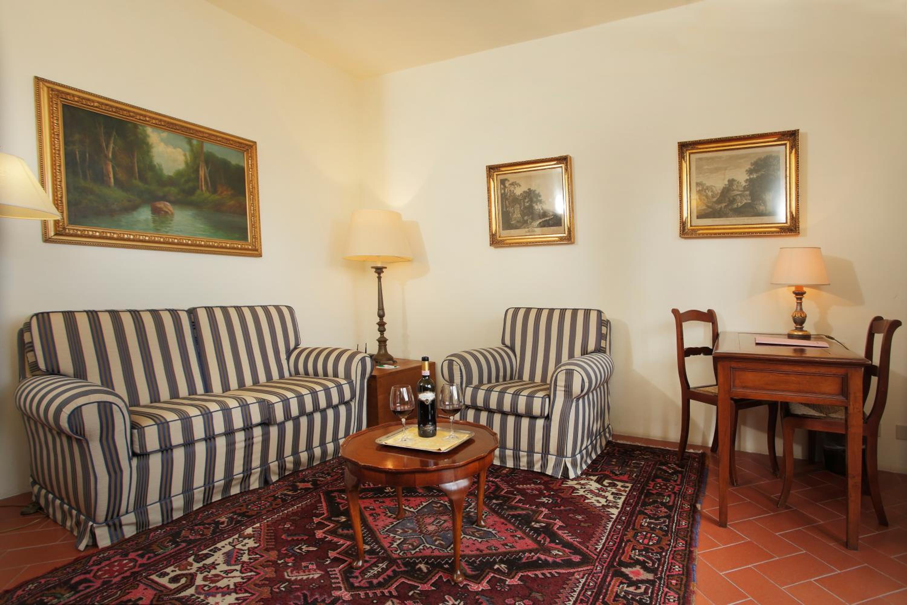 Suite with Terrace - Photo 1