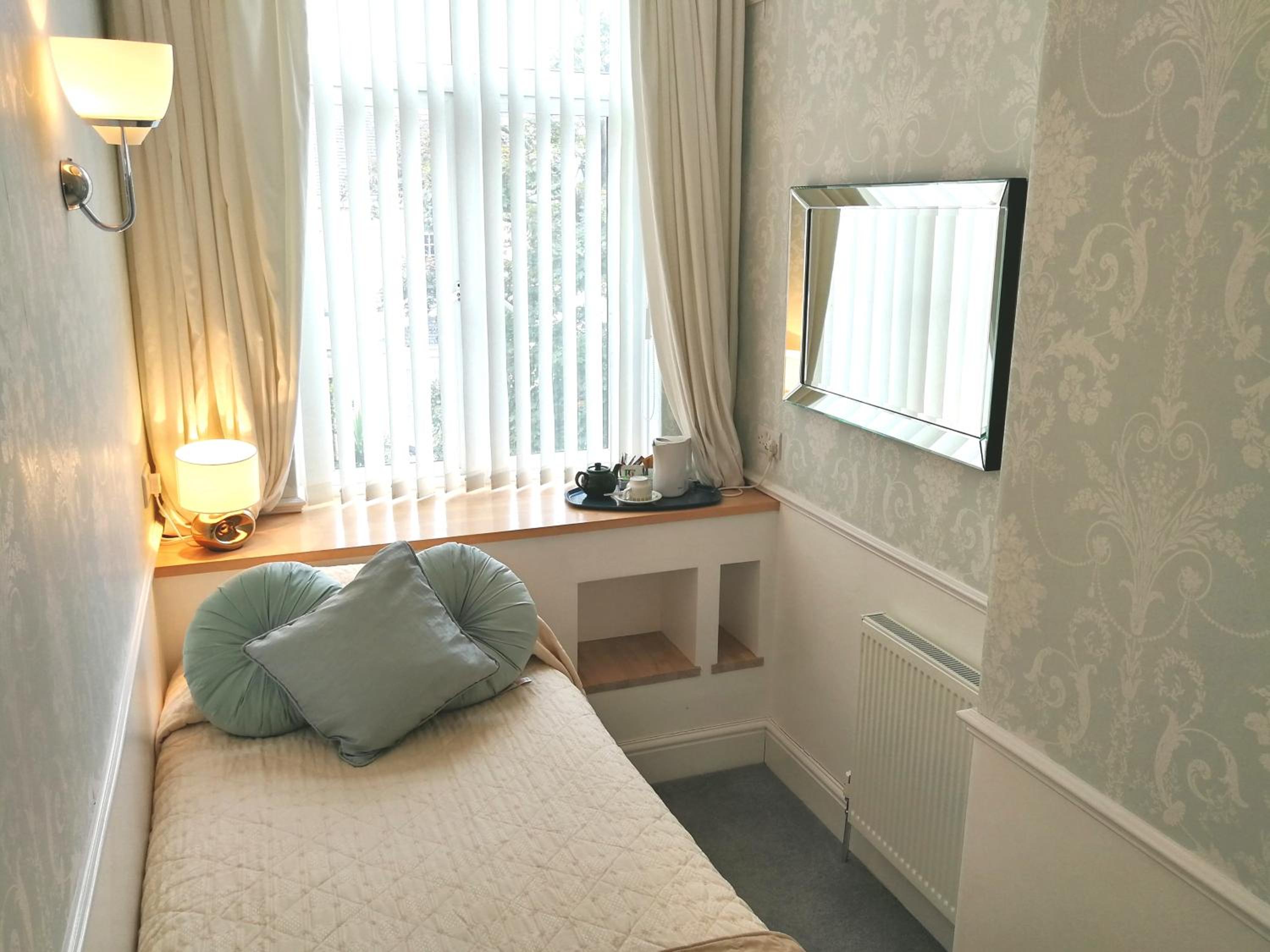 Single Room With Private Bathroom