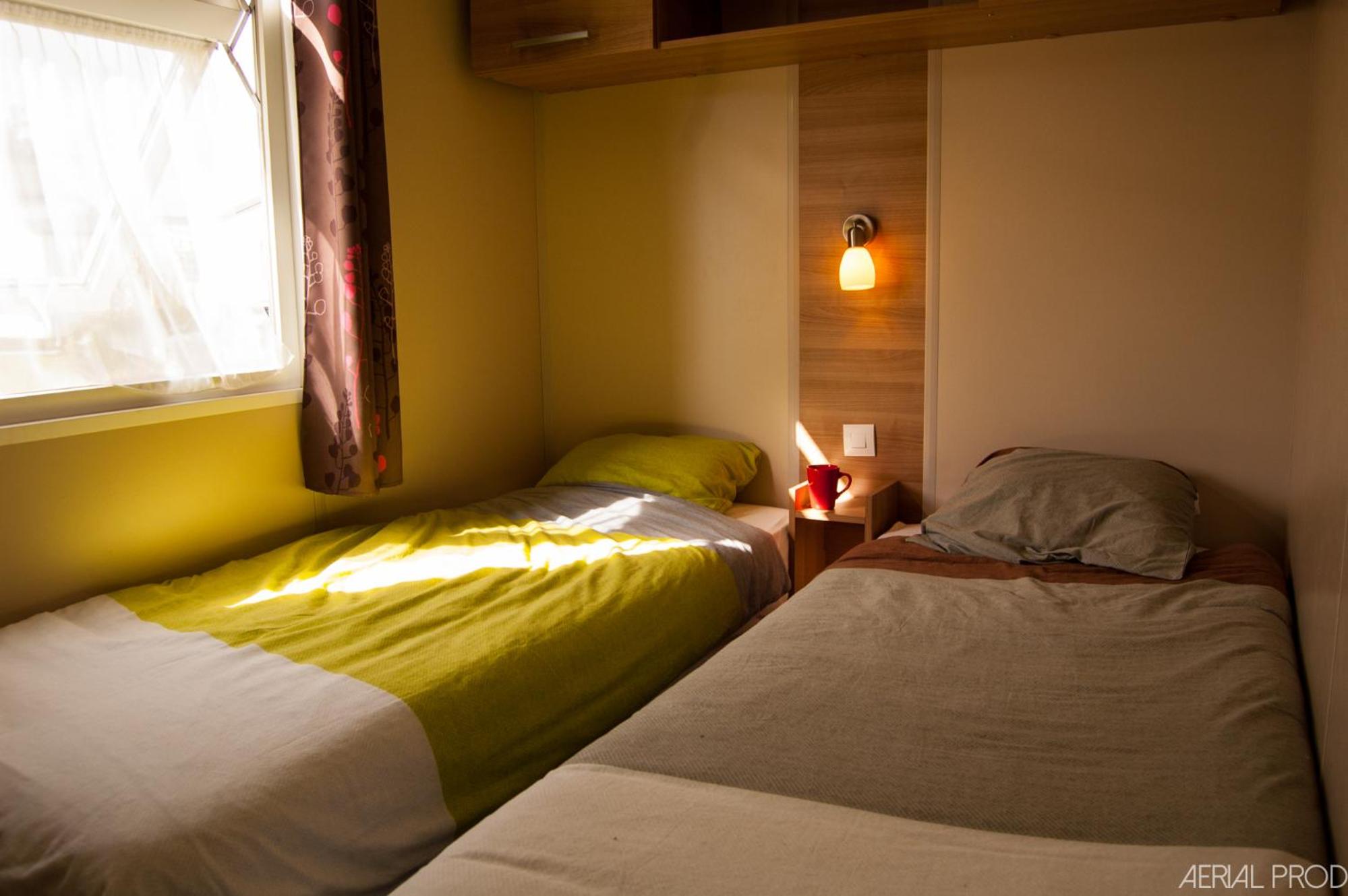 Mobile Home - Photo 4
