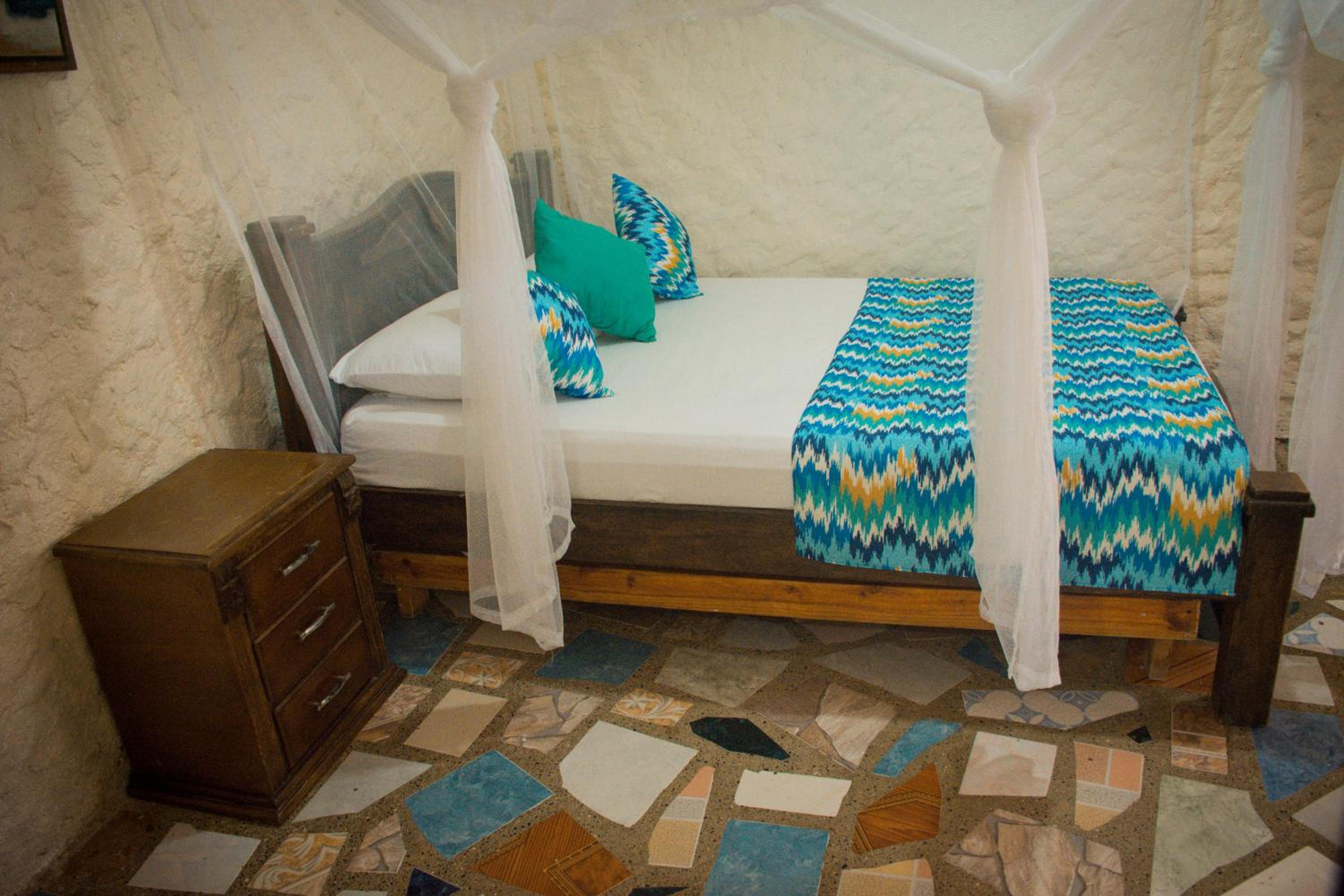 Bungalow (2 Adults) photo 3