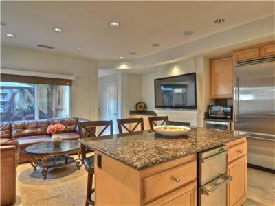 Four-Bedroom Holiday Home photo 2