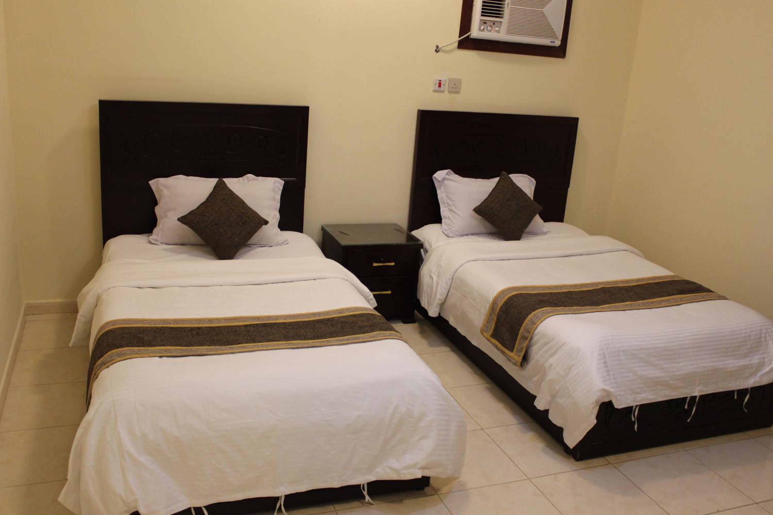 Single Room With Private Bathroom photo 1