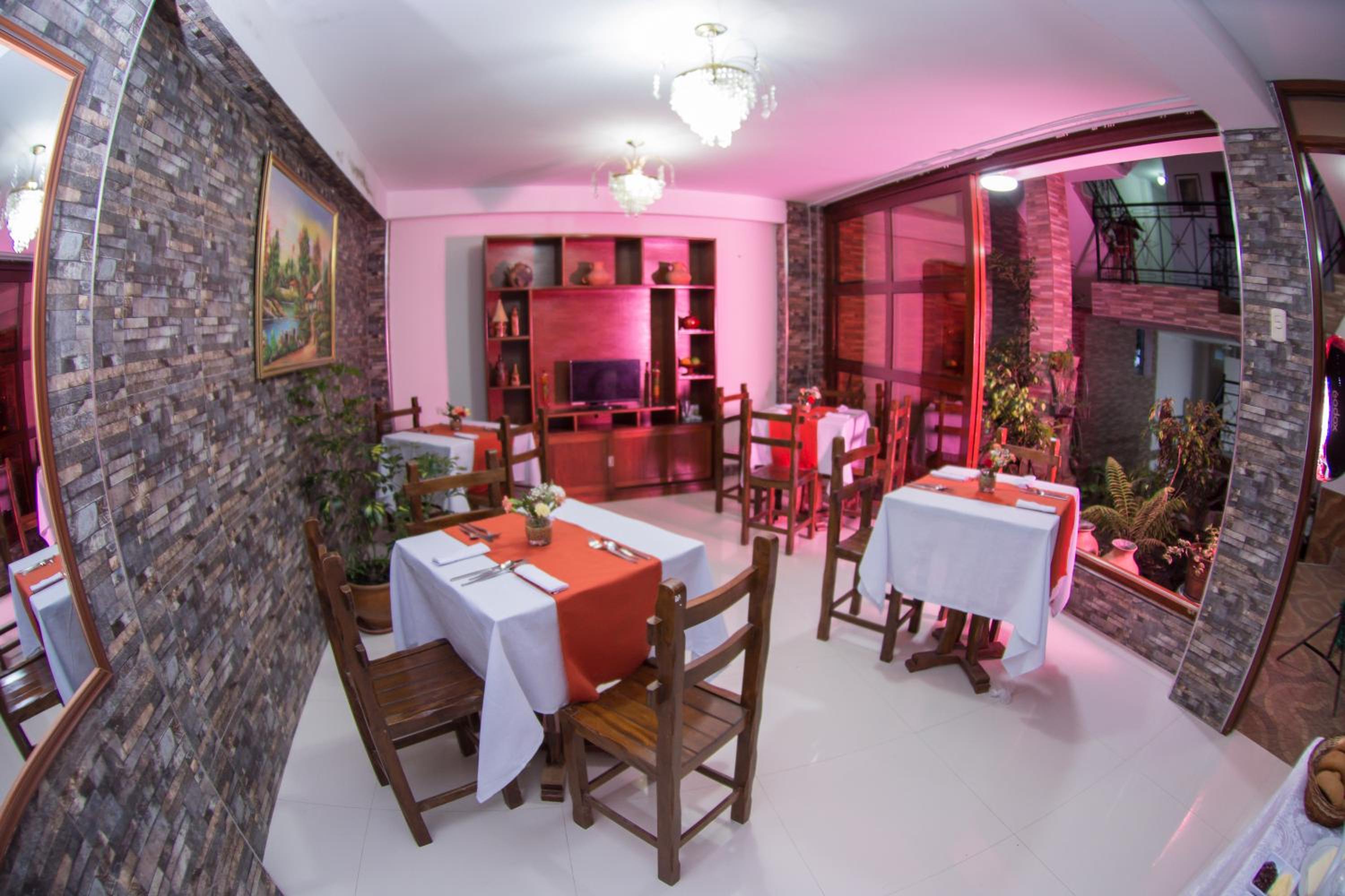 Double Room with Private Bathroom- Matrimonial photo 2