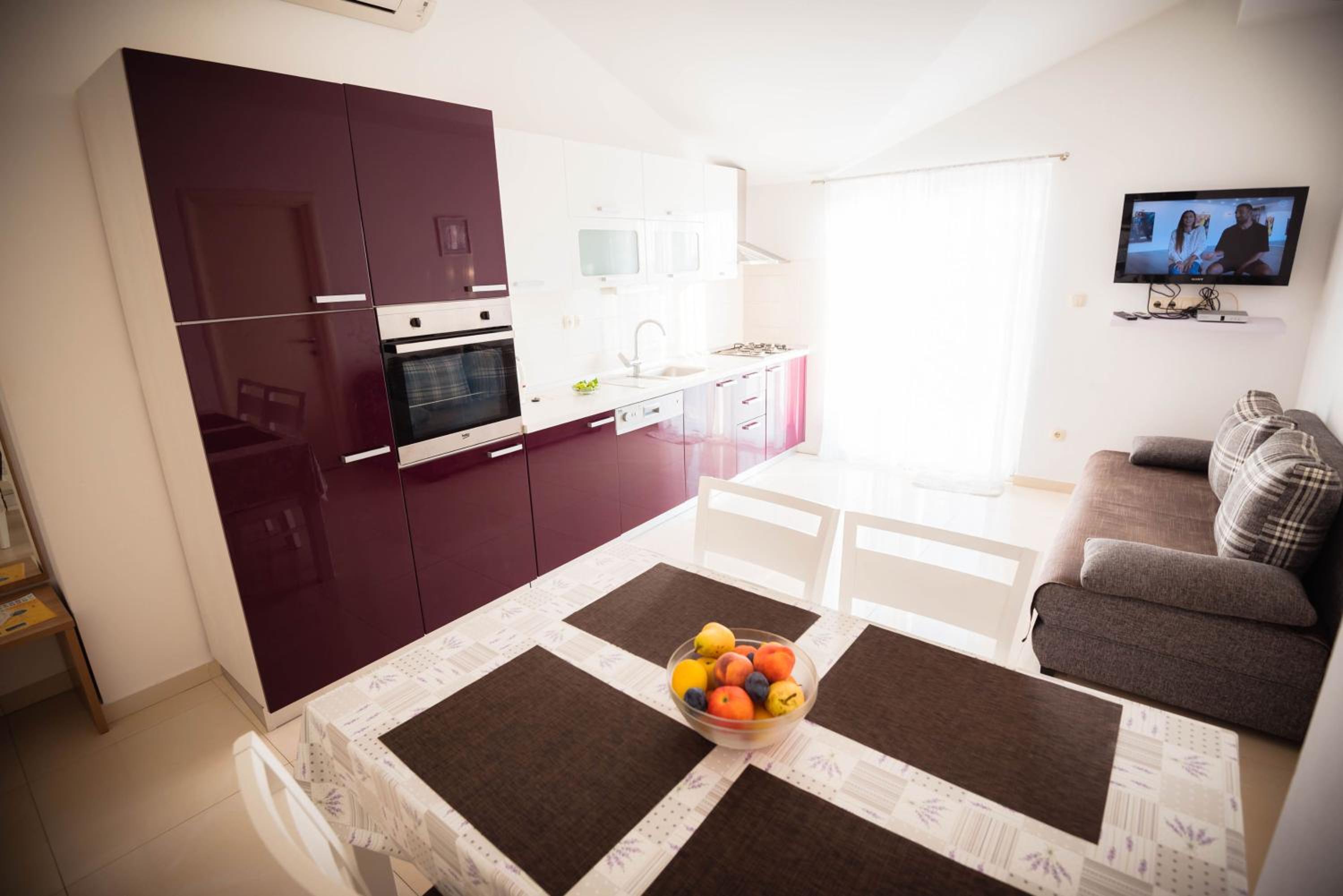 Apartment With Sea View photo 2