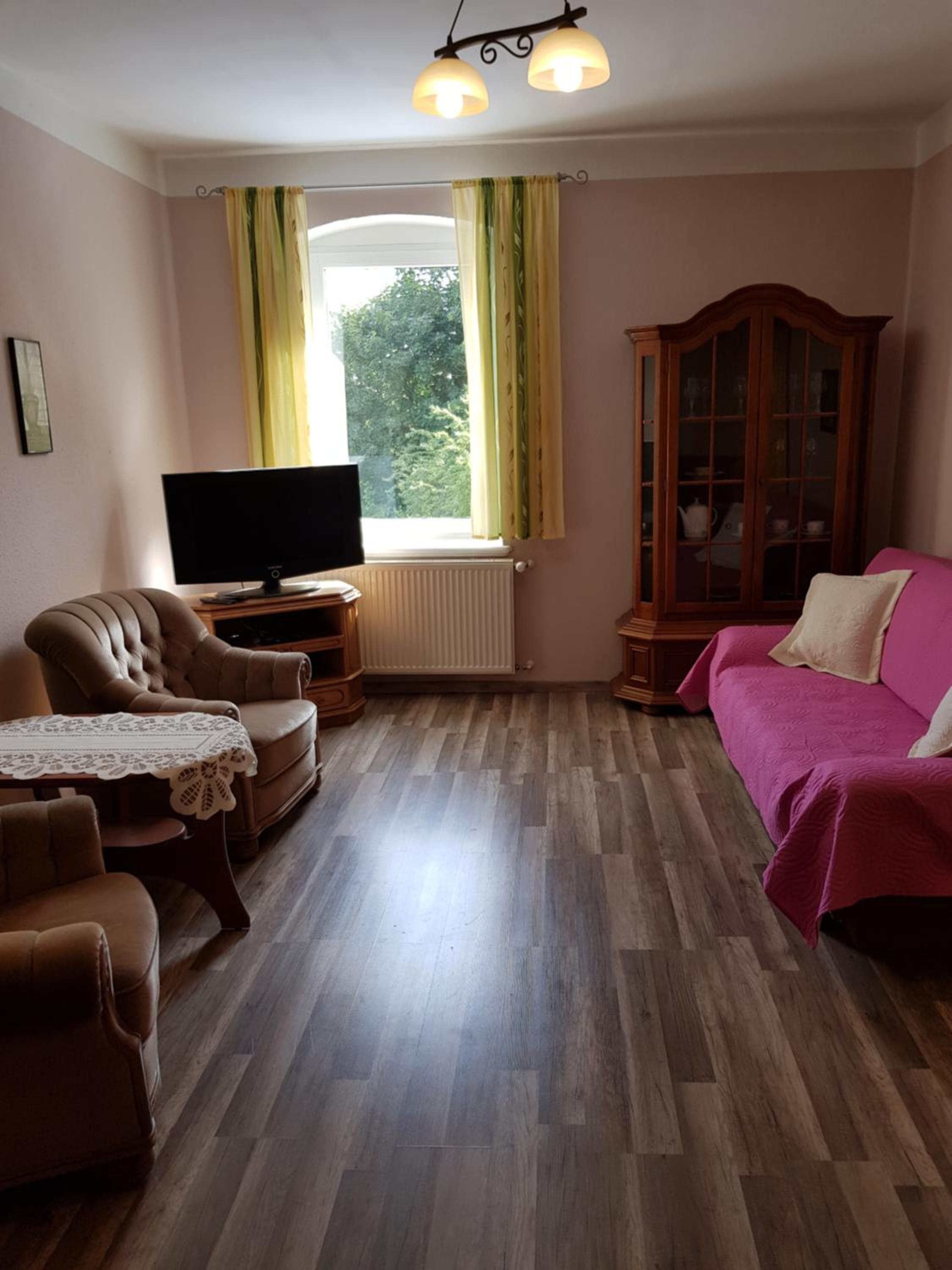 Family Room - Photo 7