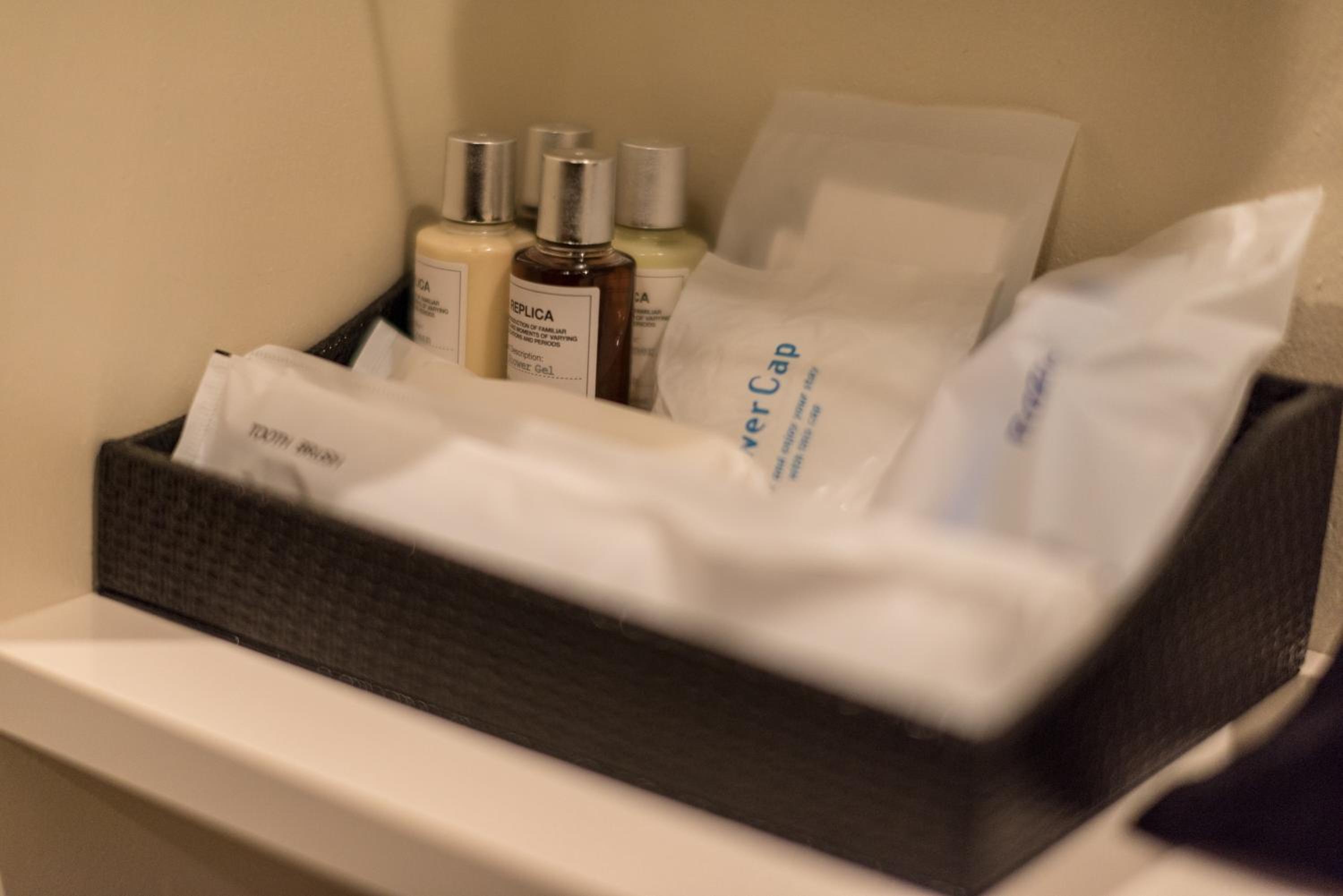 Standard Twin Room with Mt.Fuji and Lake View - Non Smoking photo 3