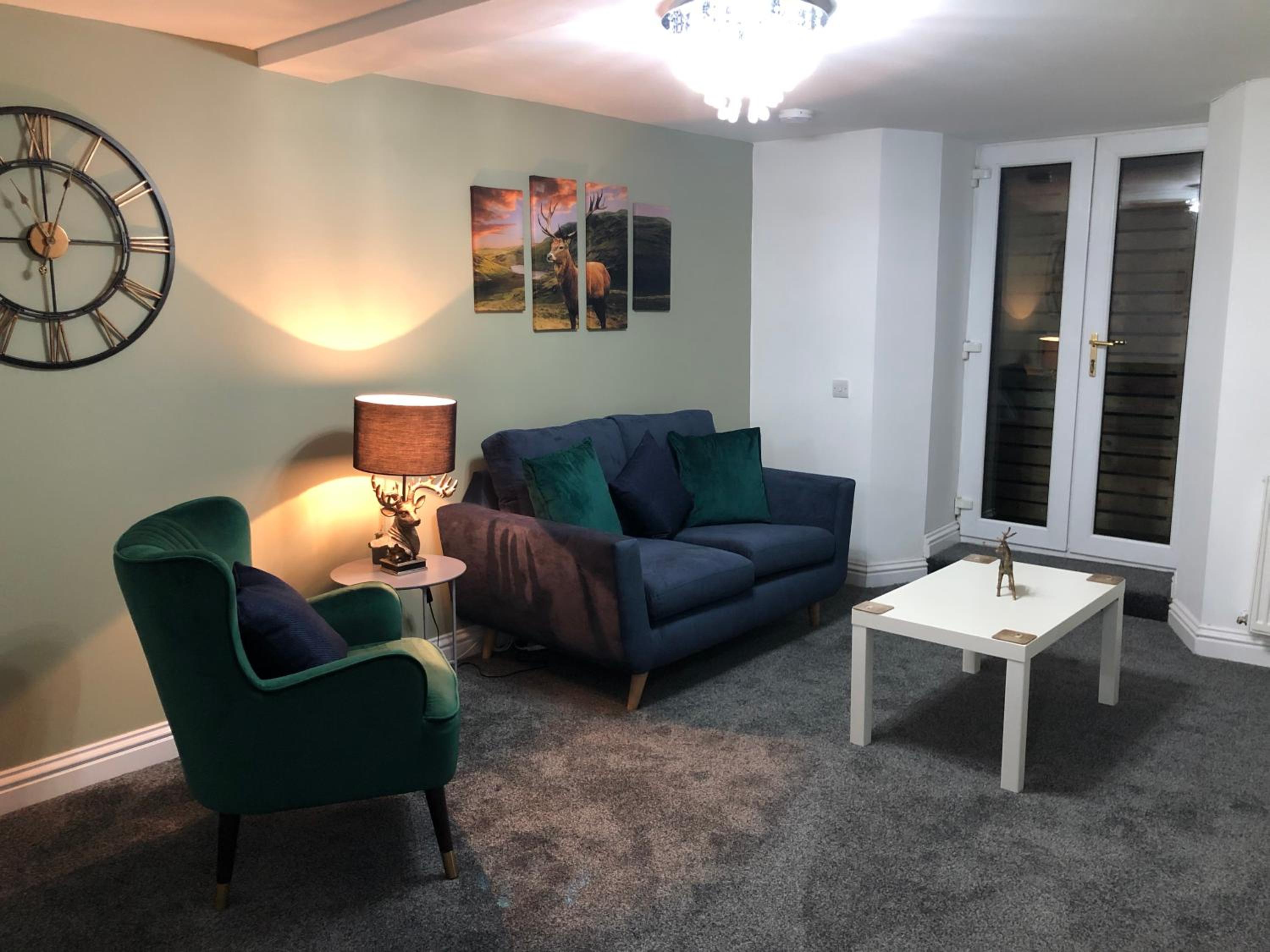 Two-Bedroom Apartment photo 2