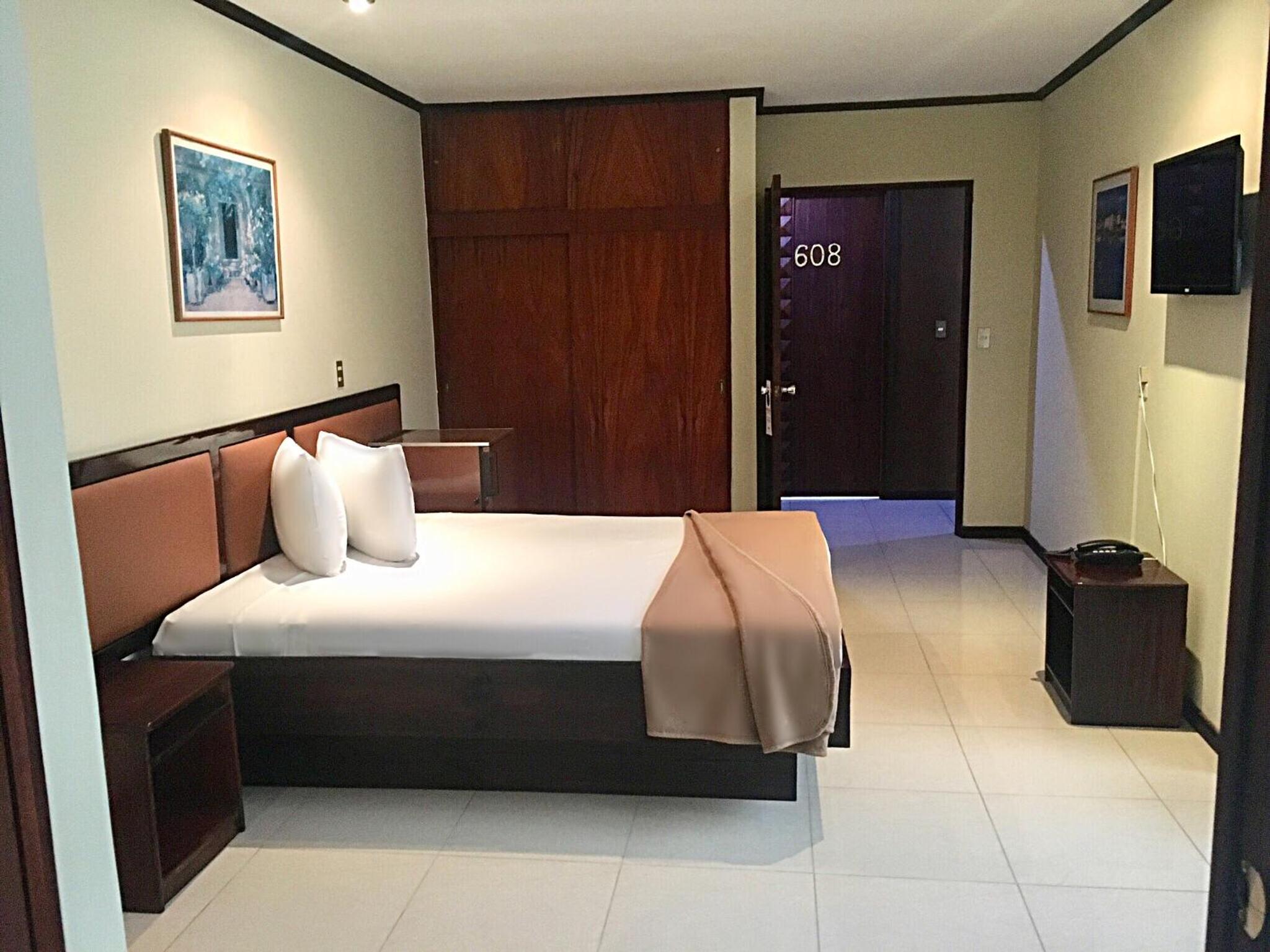 Double Room - Disability Access photo 1