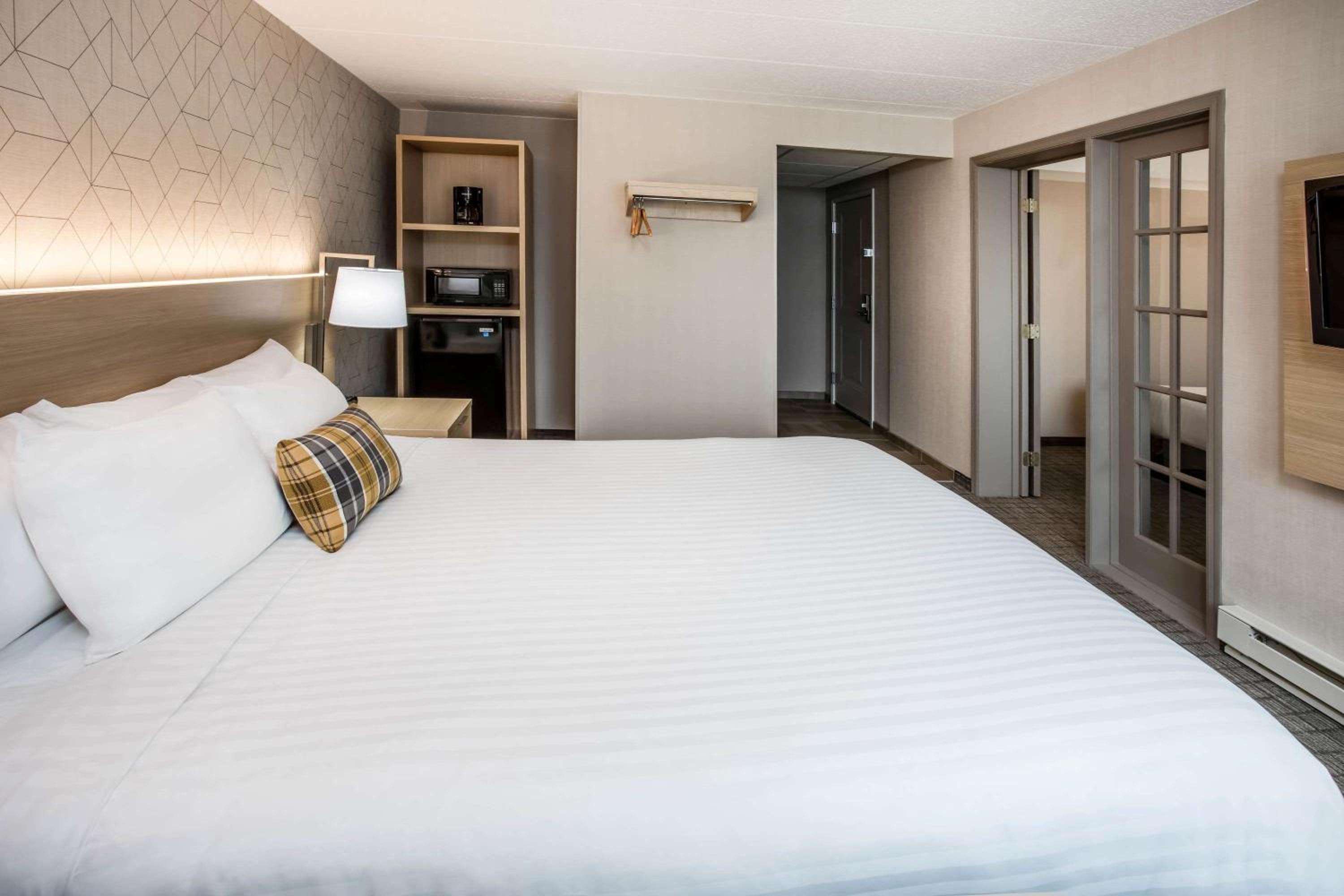 Studio Suite with Two Queen Beds - Non-Smoking - Photo 1