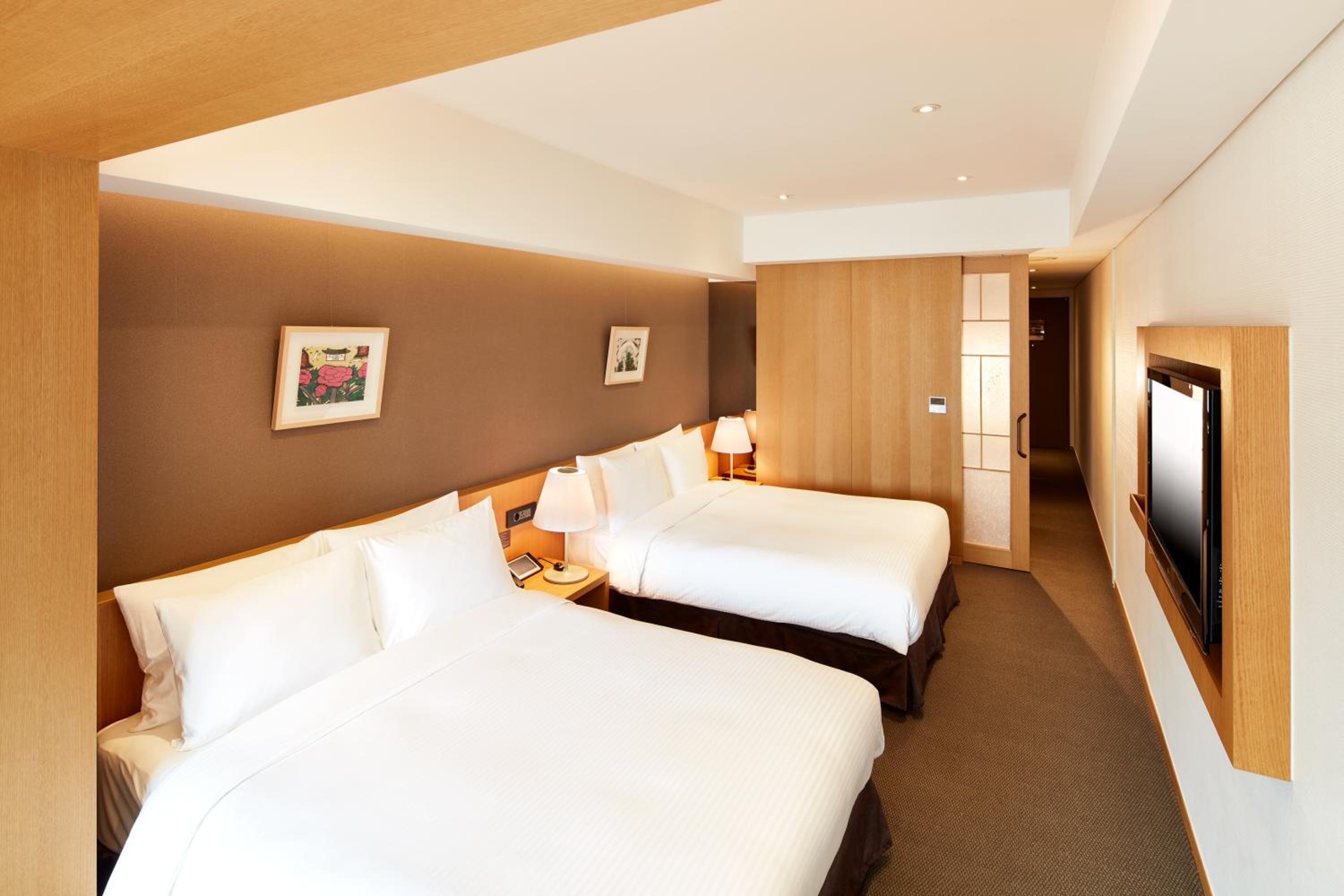 Premier Twin Room - Photo 1