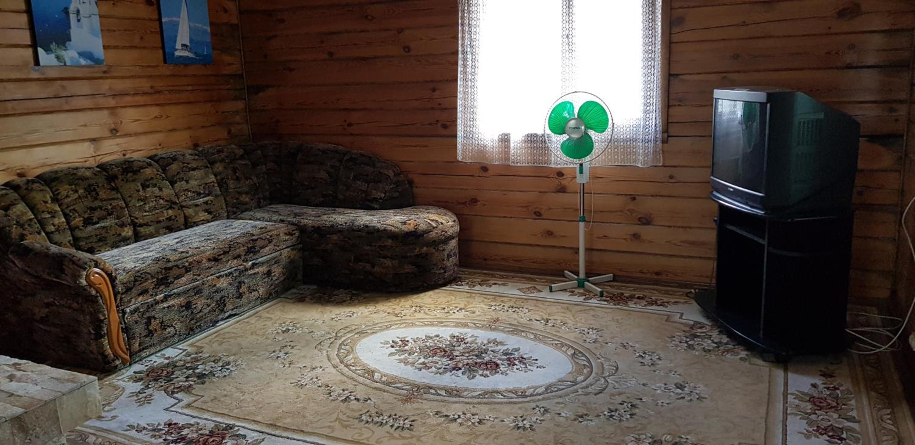 Four-Bedroom House photo 3