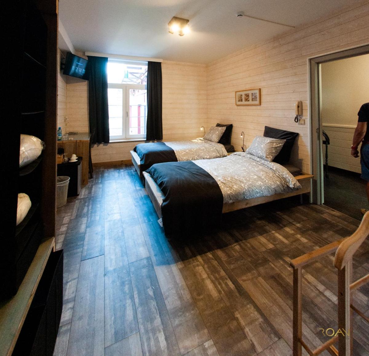 Deluxe Queen Room photo 3