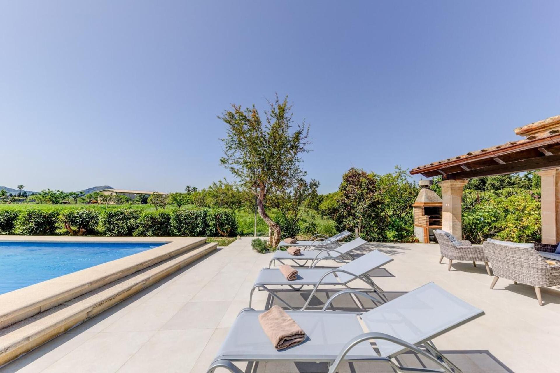 Villa with Private Pool photo 2