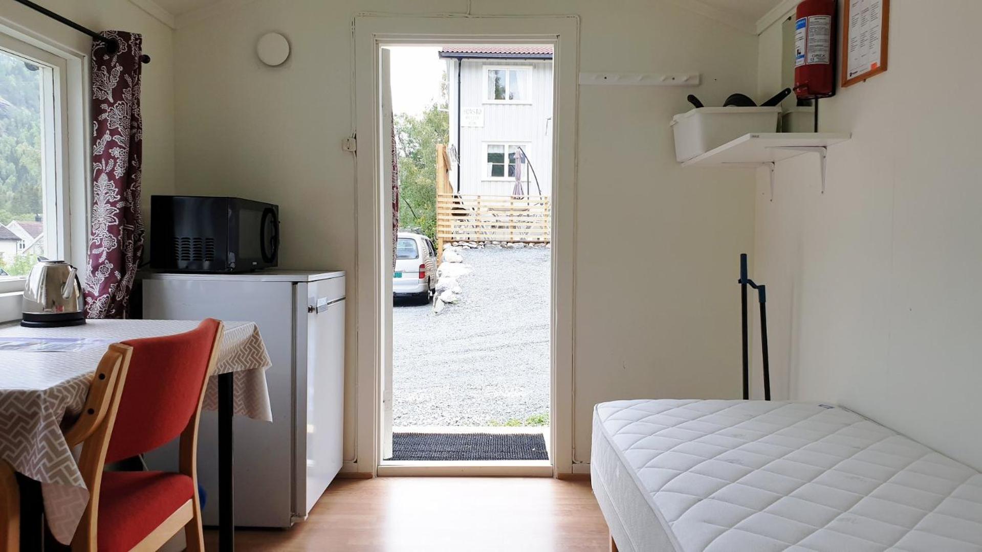 Cabin with Twin Bed photo 1