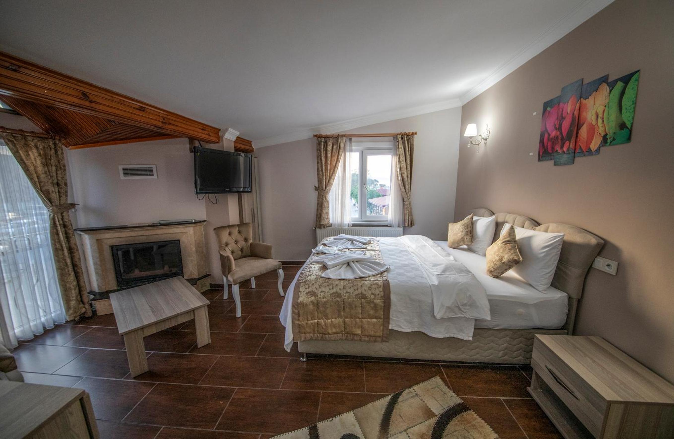 Double Room - Photo 1