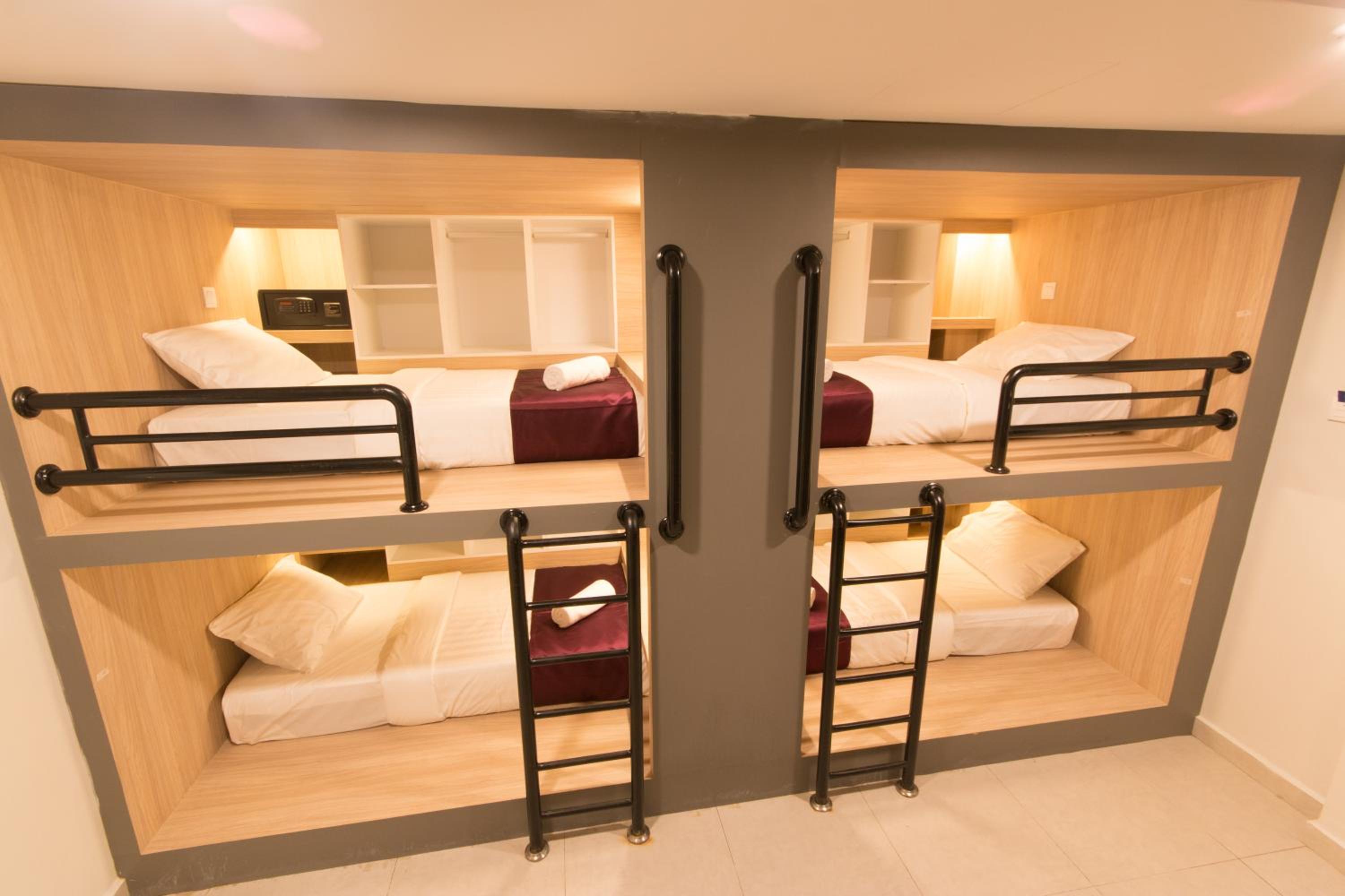 Mixed Dormitory Room